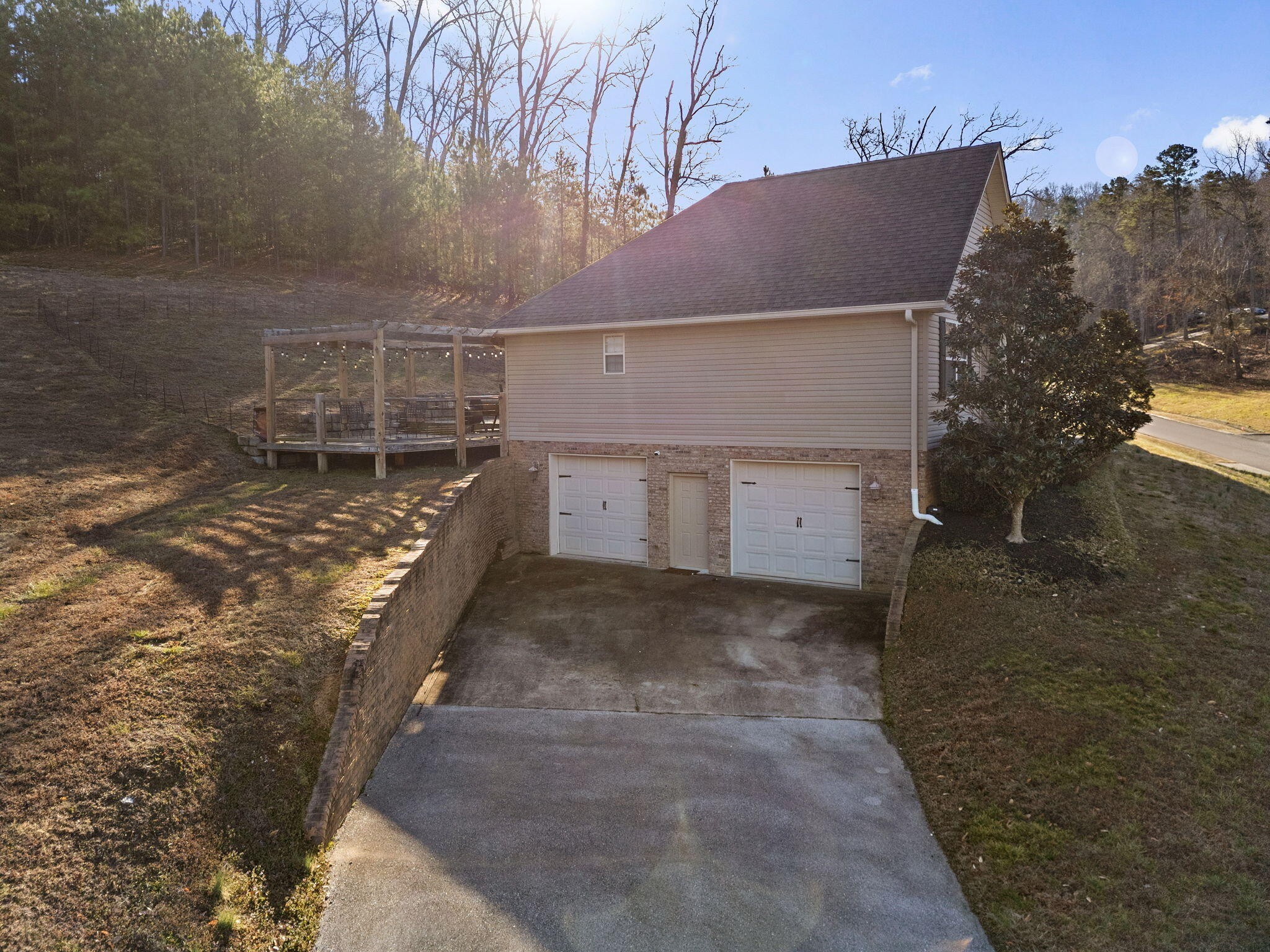 175 Stonewood Drive, Nw Property Photo 5