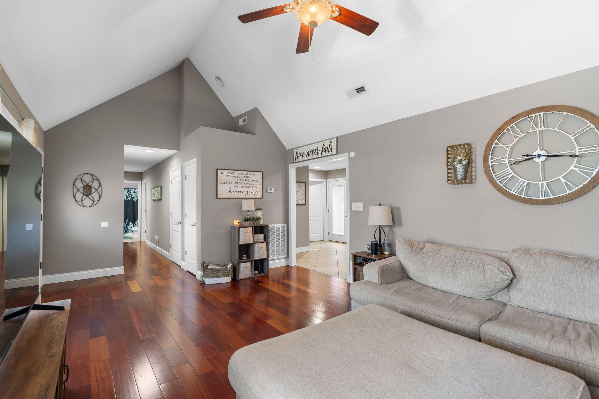 175 Stonewood Drive, Nw Property Photo 10