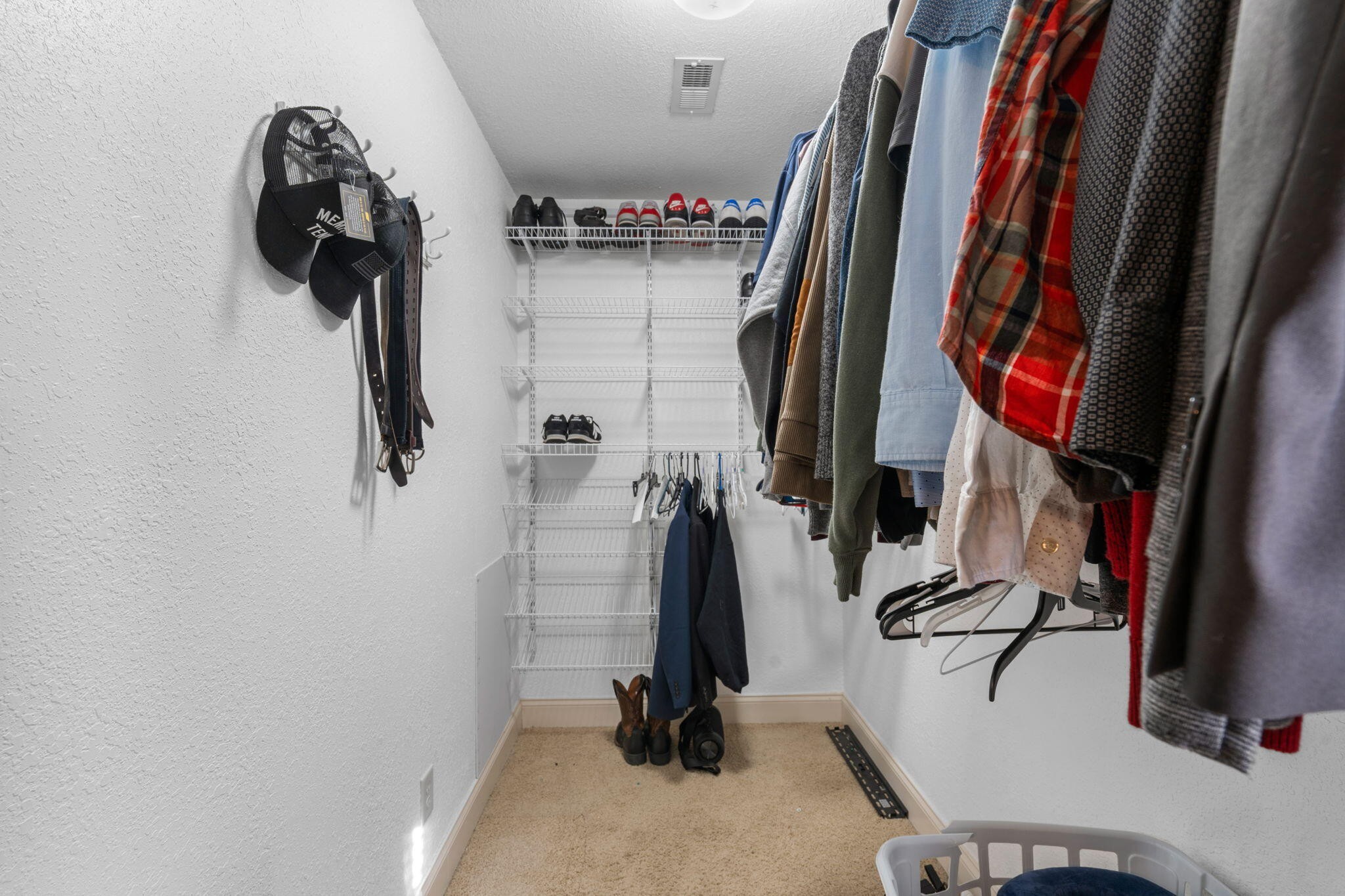 175 Stonewood Drive, Nw Property Photo 26
