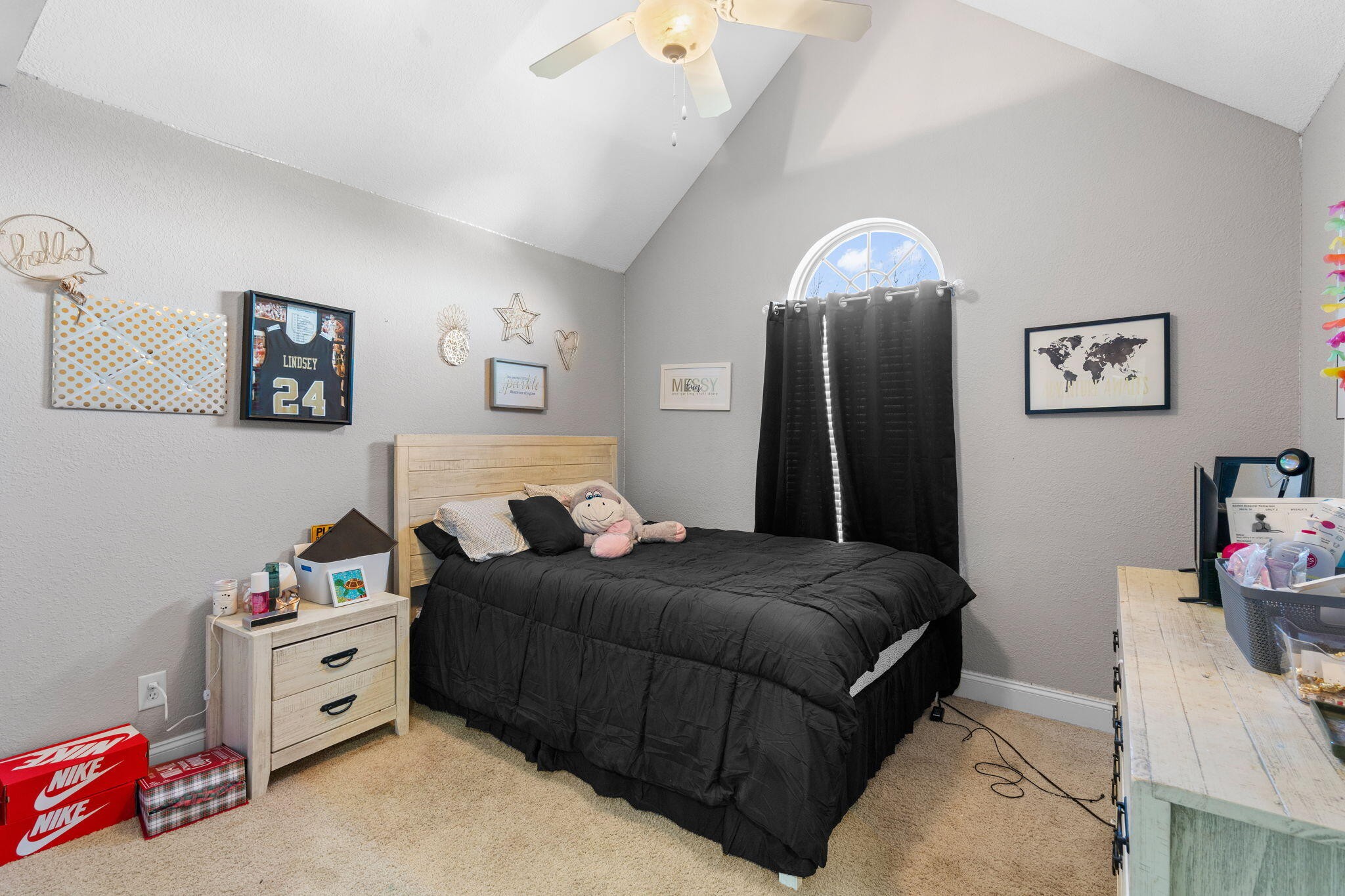 175 Stonewood Drive, Nw Property Photo 27