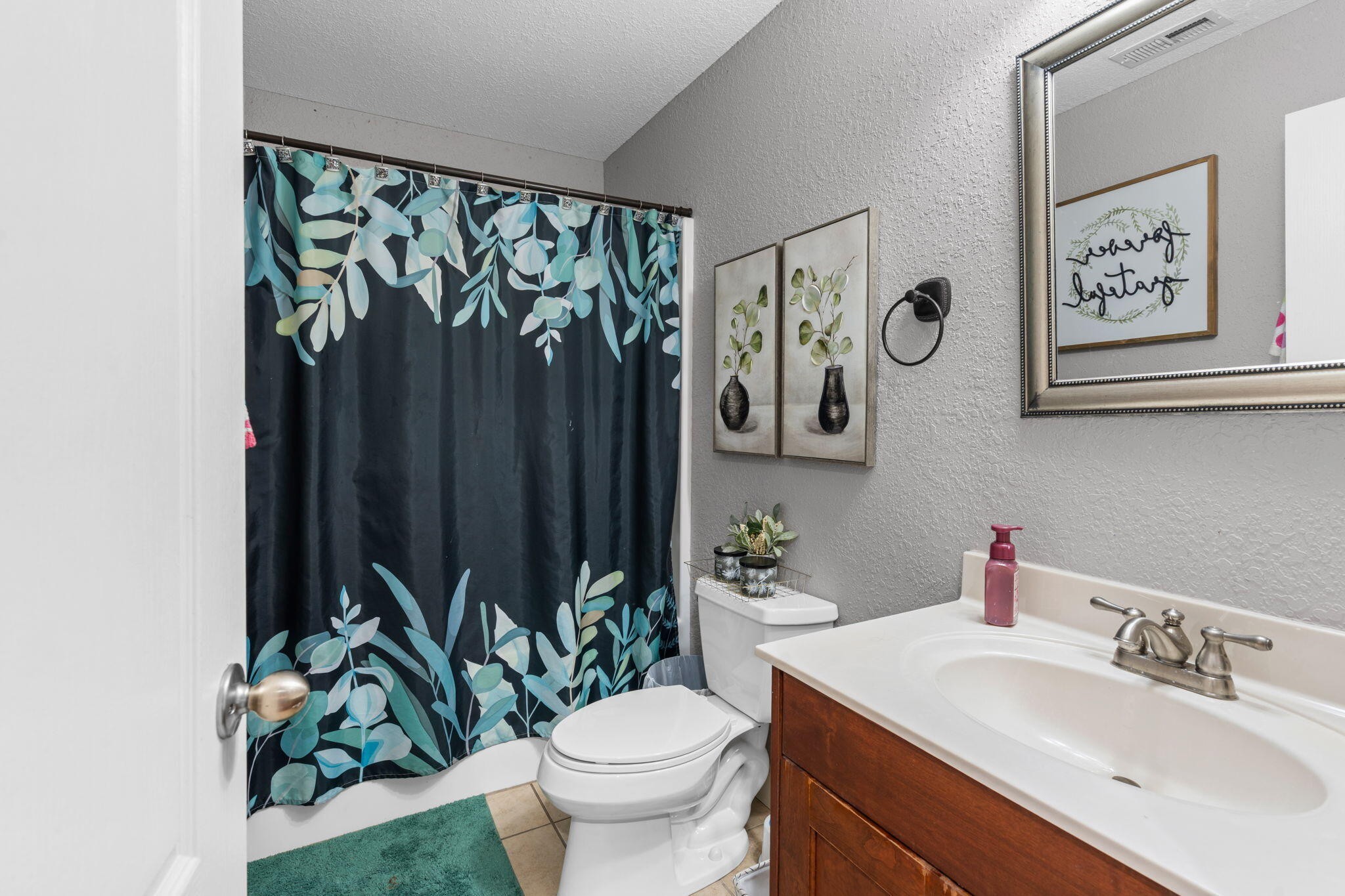 175 Stonewood Drive, Nw Property Photo 28