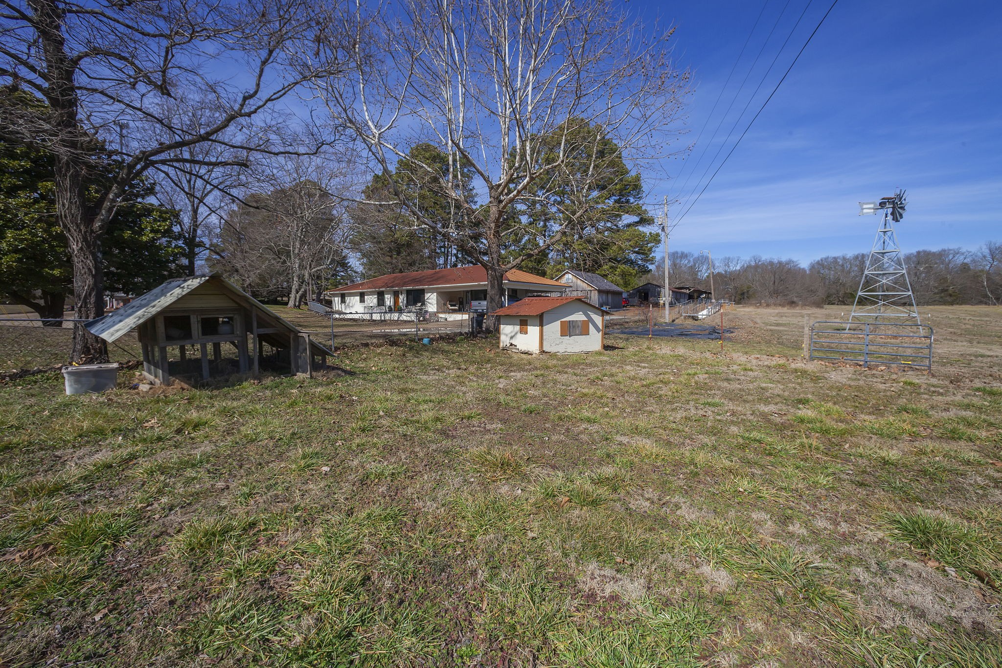 21495 Highway 79 Property Photo 8