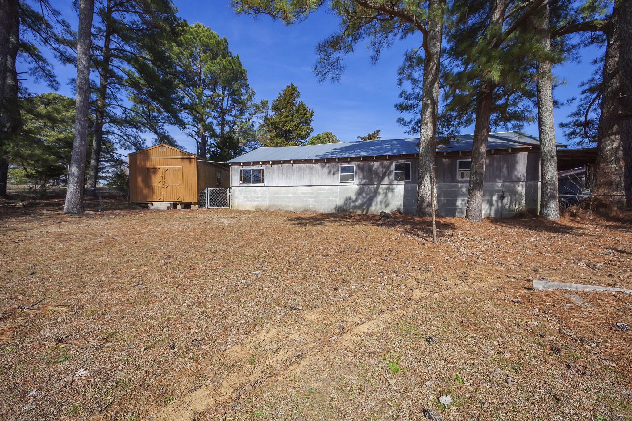 21495 Highway 79 Property Photo 18