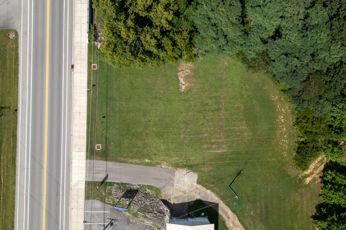 3336 31w Highway Property Photo 13