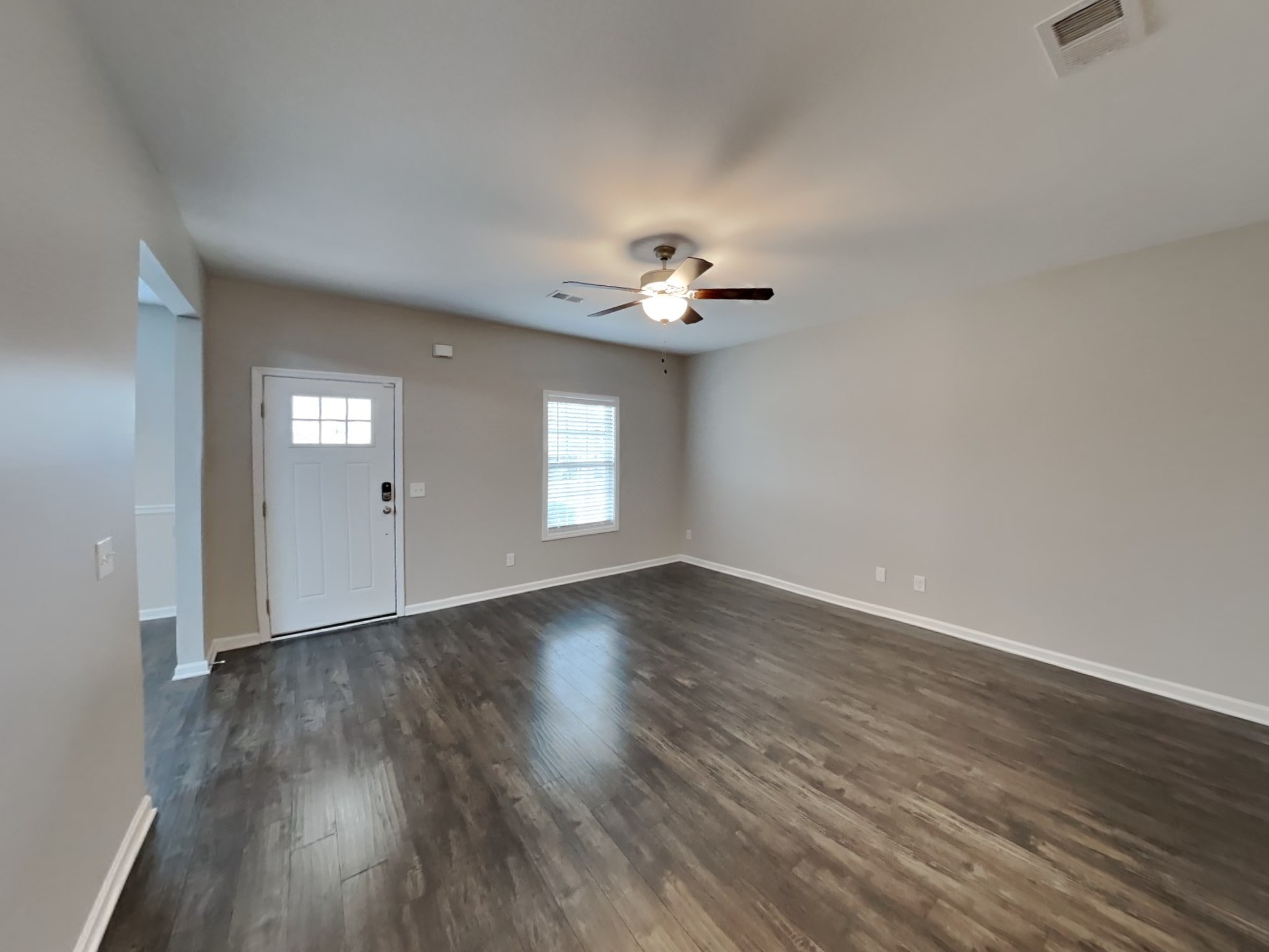 920 Beverly Ct Property Photo 2