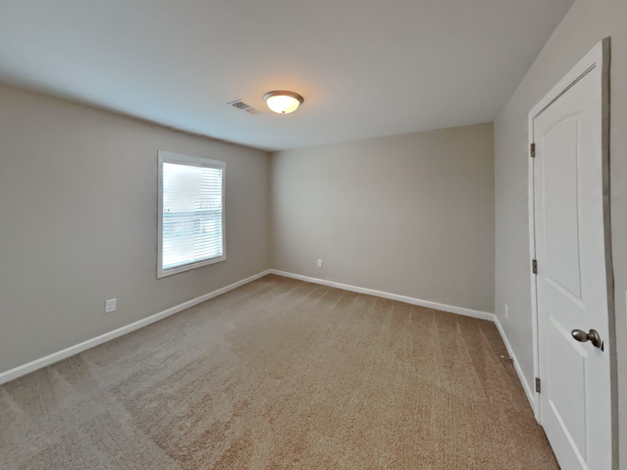 920 Beverly Ct Property Photo 10