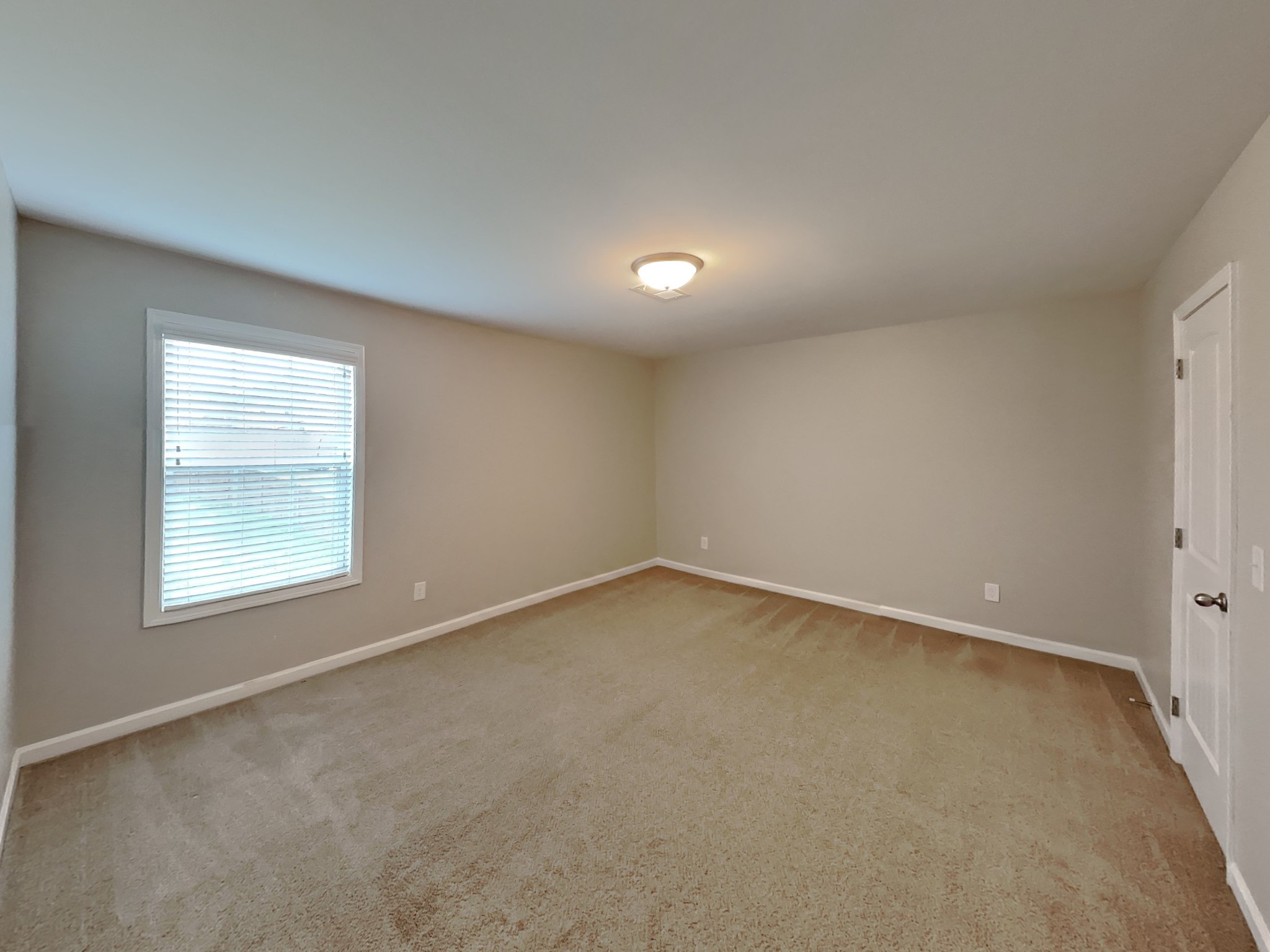 920 Beverly Ct Property Photo 12