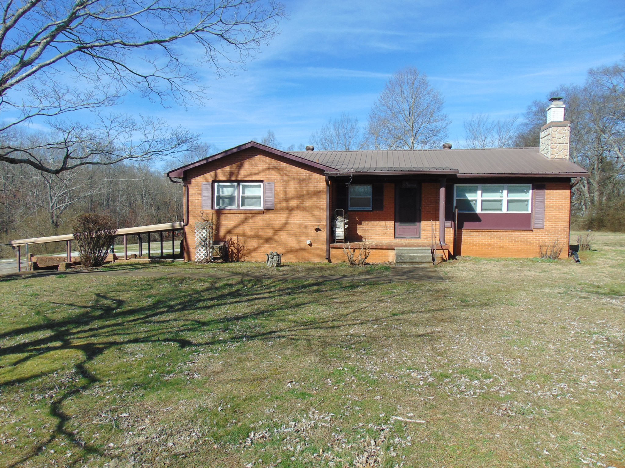 47 Simmons Cir Property Photo 1