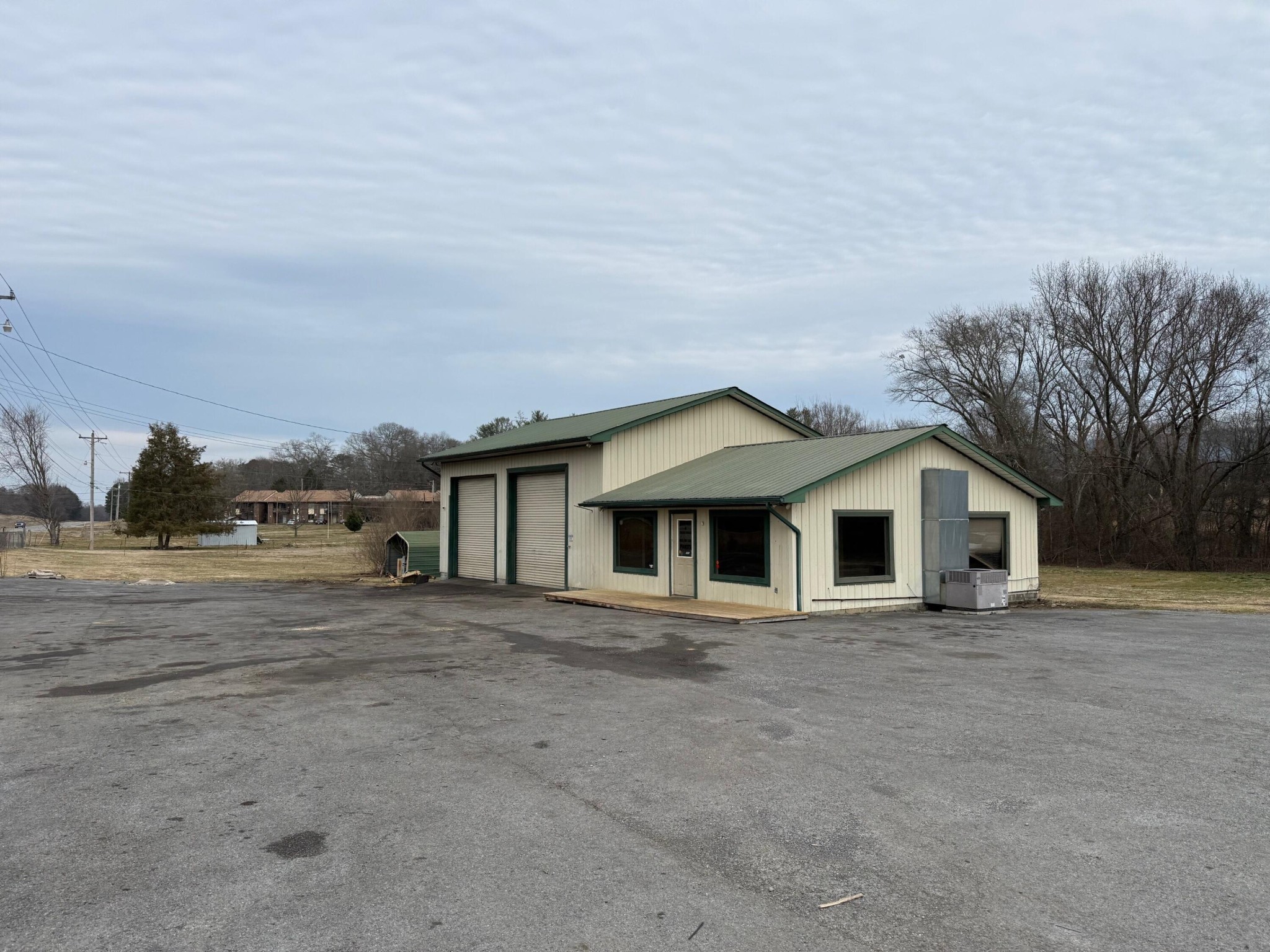 15446 Highway 28 Property Photo 2