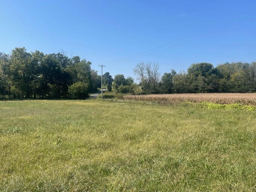 12 Upper East Valley Property Photo 3
