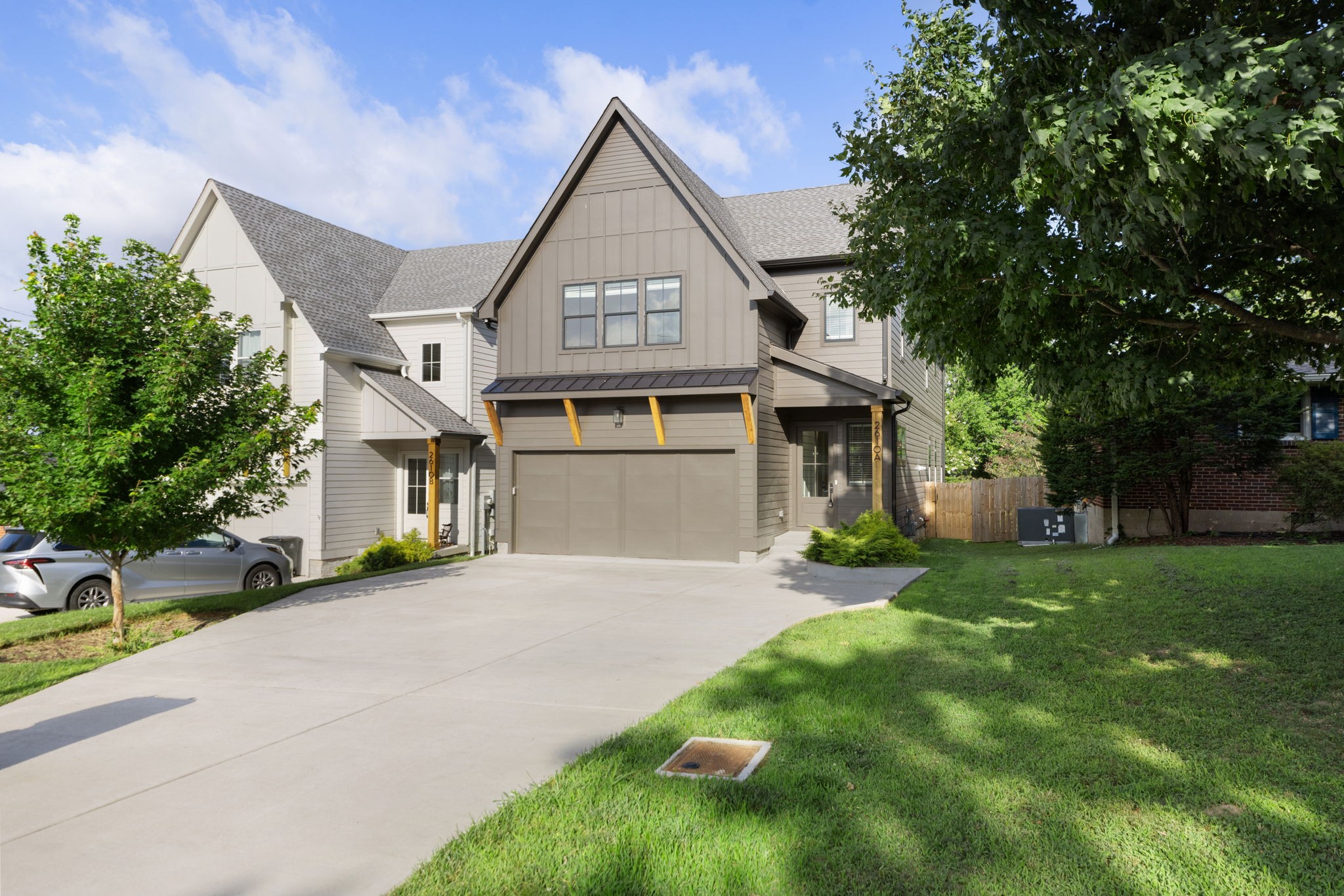 2610a Barclay Dr Property Photo 1