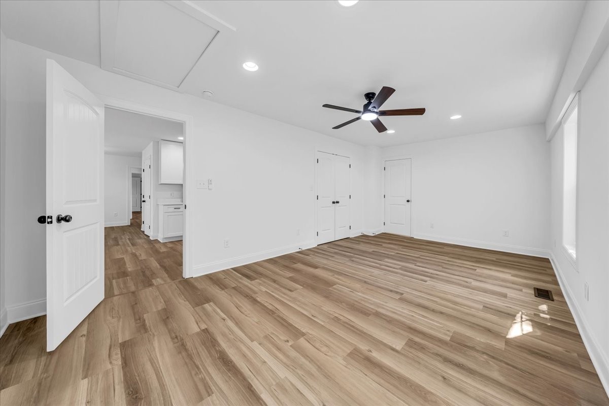 208 Bragg Cir Property Photo 23