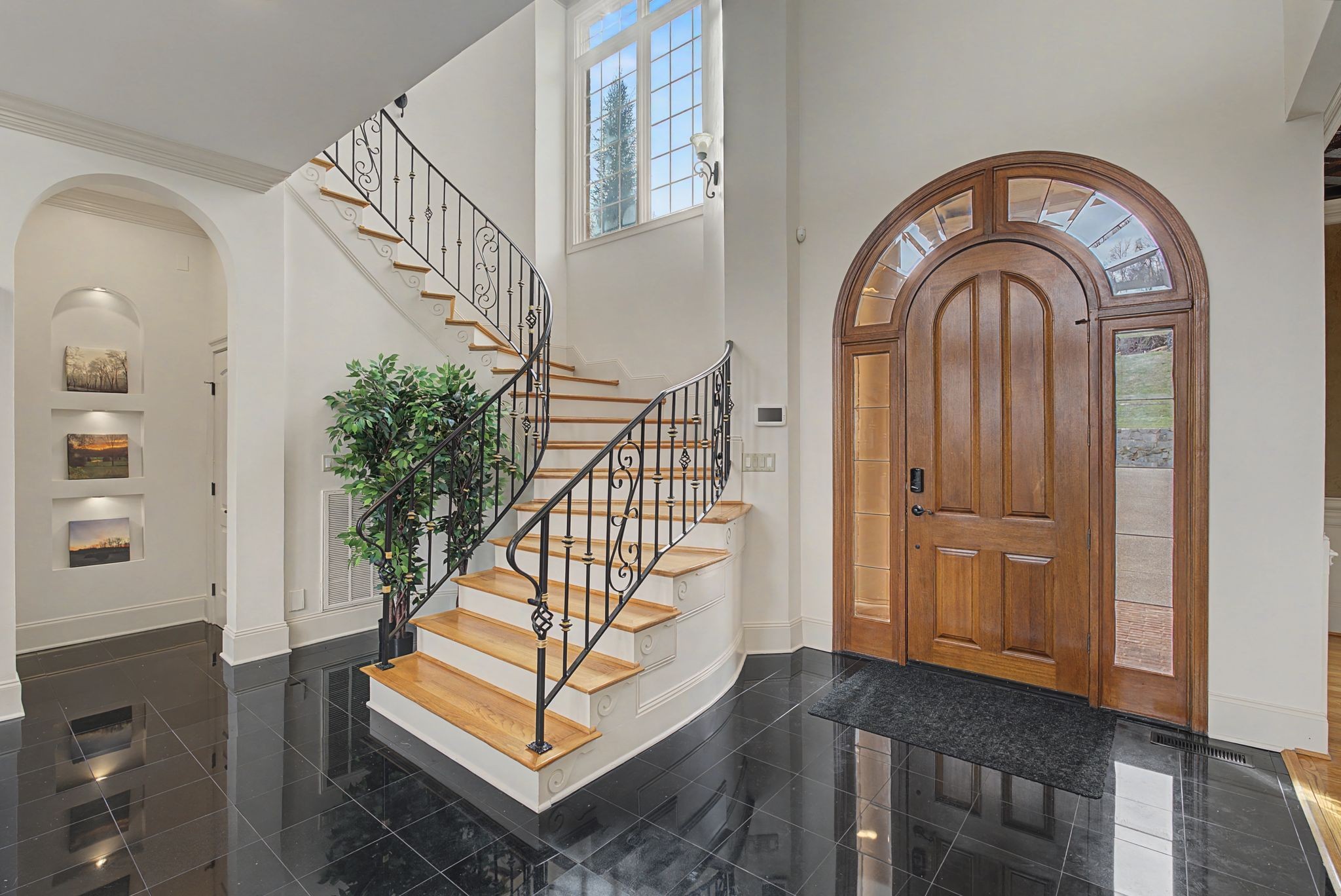 5170 Colleton Way Property Photo 4