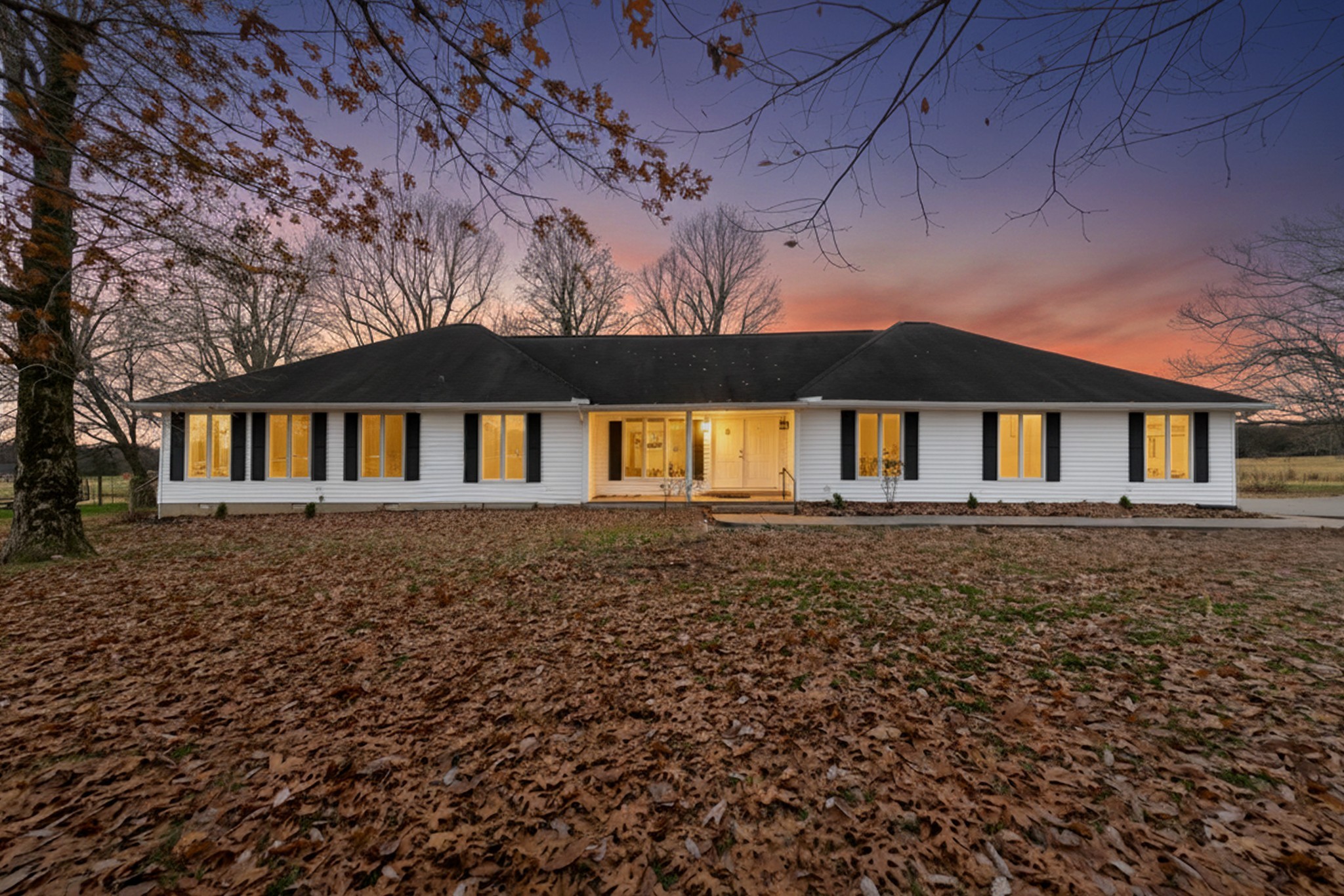4785 Highway 41a, N Property Photo 1