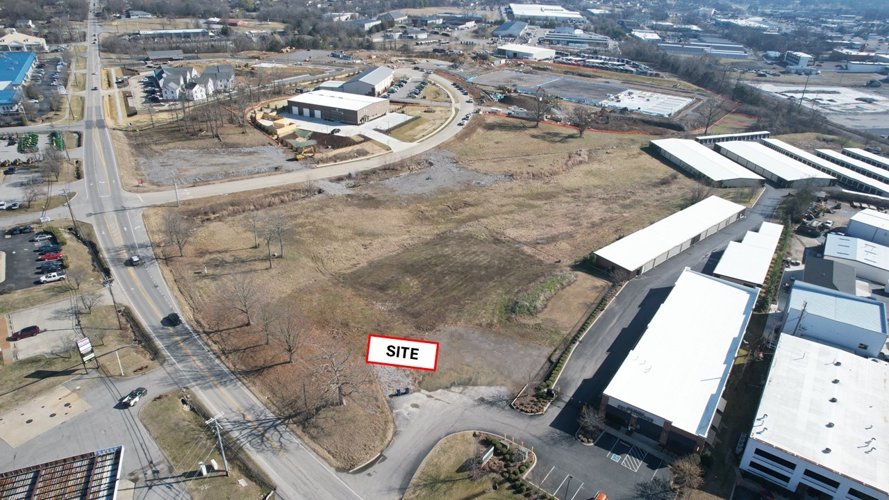 100 New Shackle Island Rd Property Photo 2