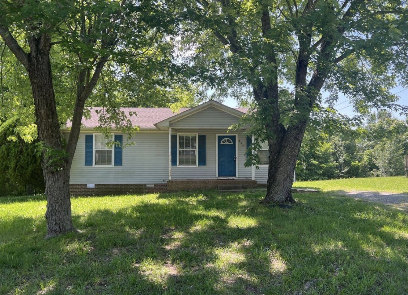 654 Artic Ave Property Photo 1