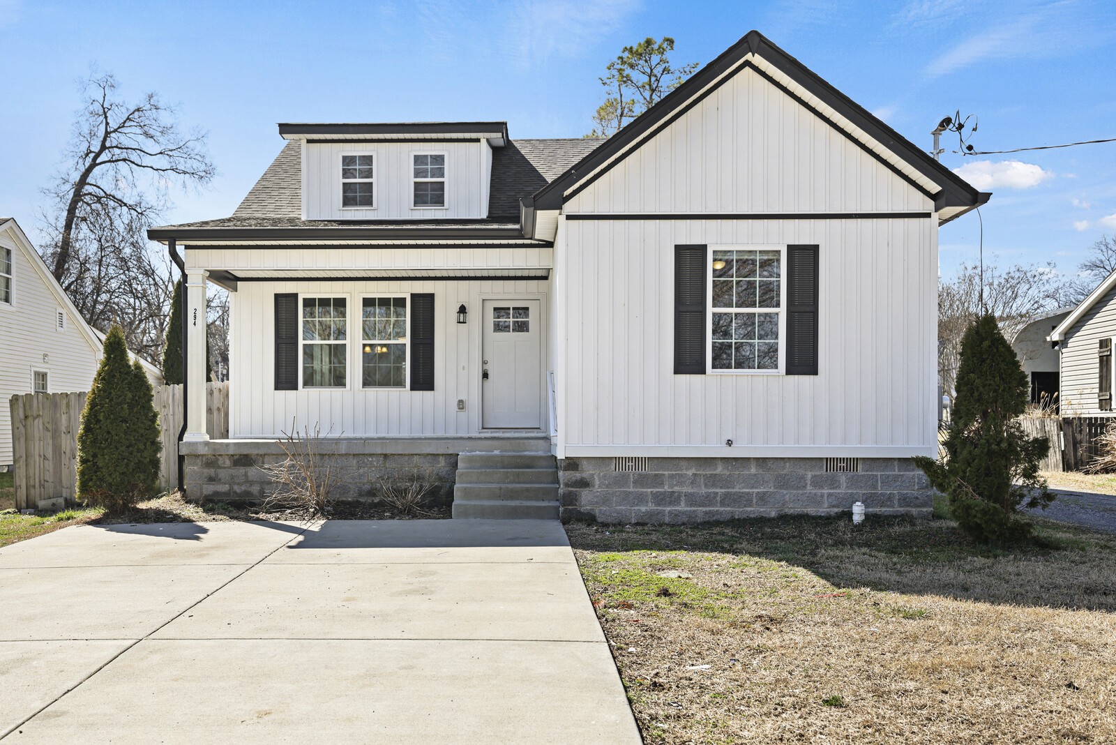 294 Morton Ave Property Photo 1