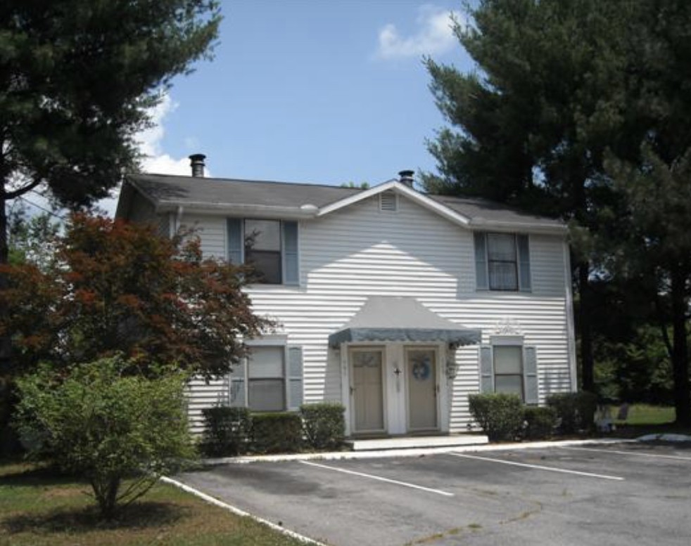 151 Edgewood Dr