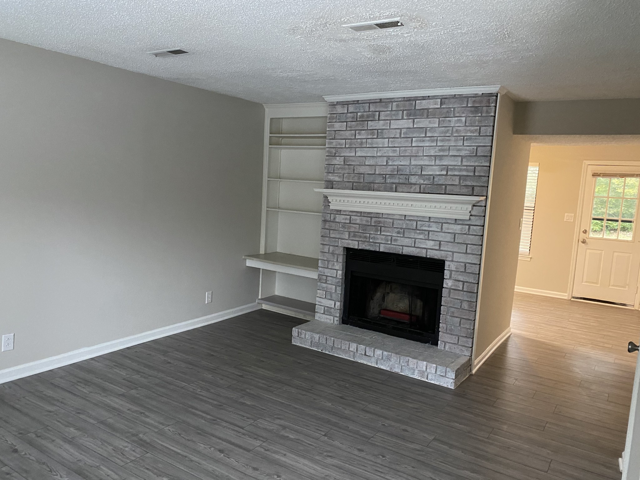 151 Edgewood Dr Property Photo 2