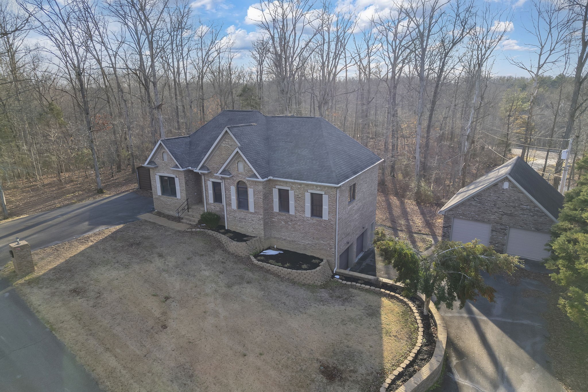 40 Pine Cv Property Photo 1