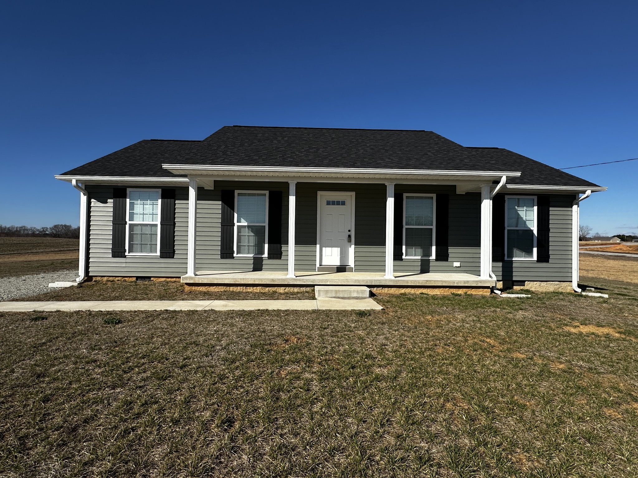 24 Henkle Ln Property Photo 1