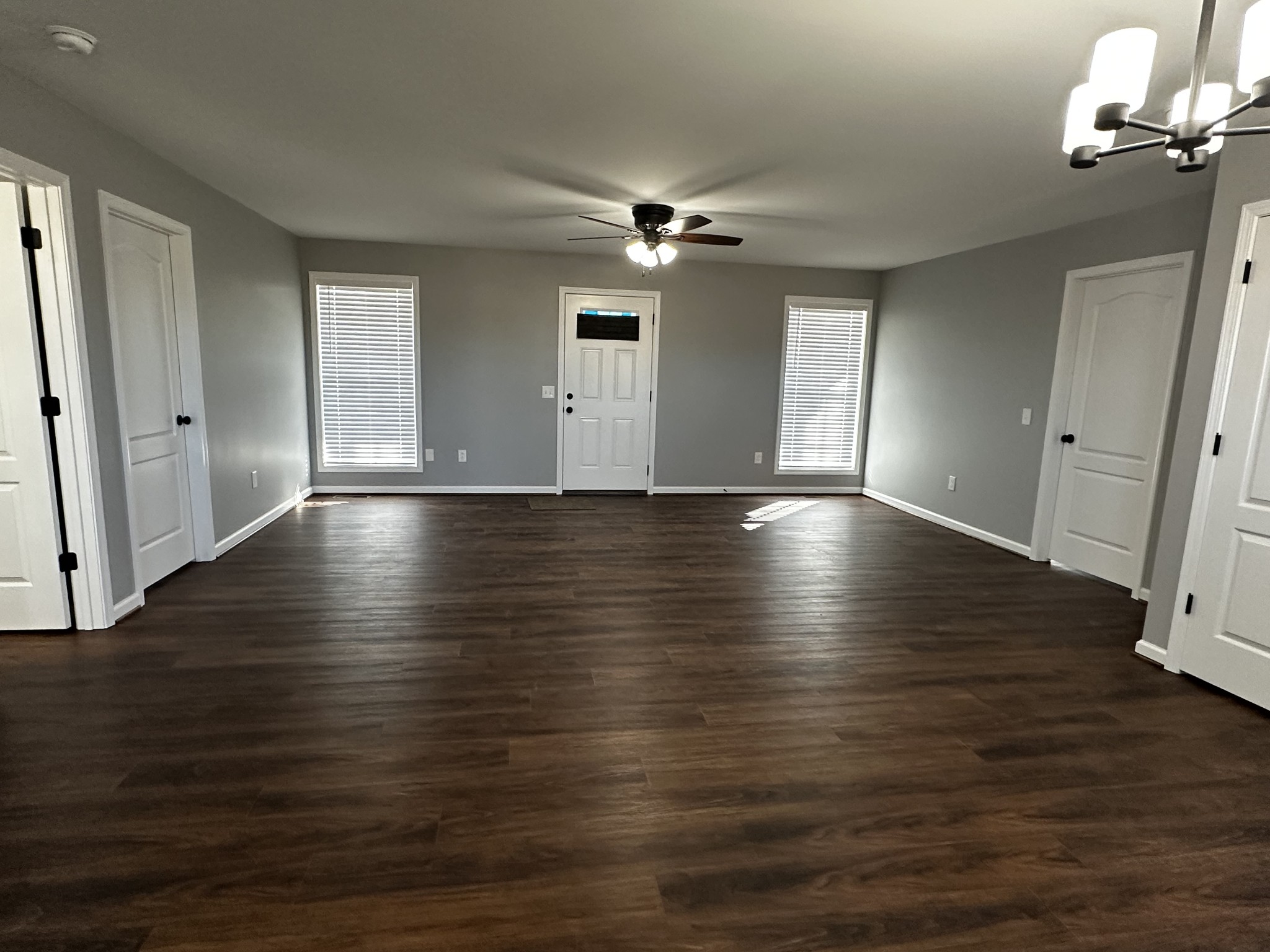 24 Henkle Ln Property Photo 4
