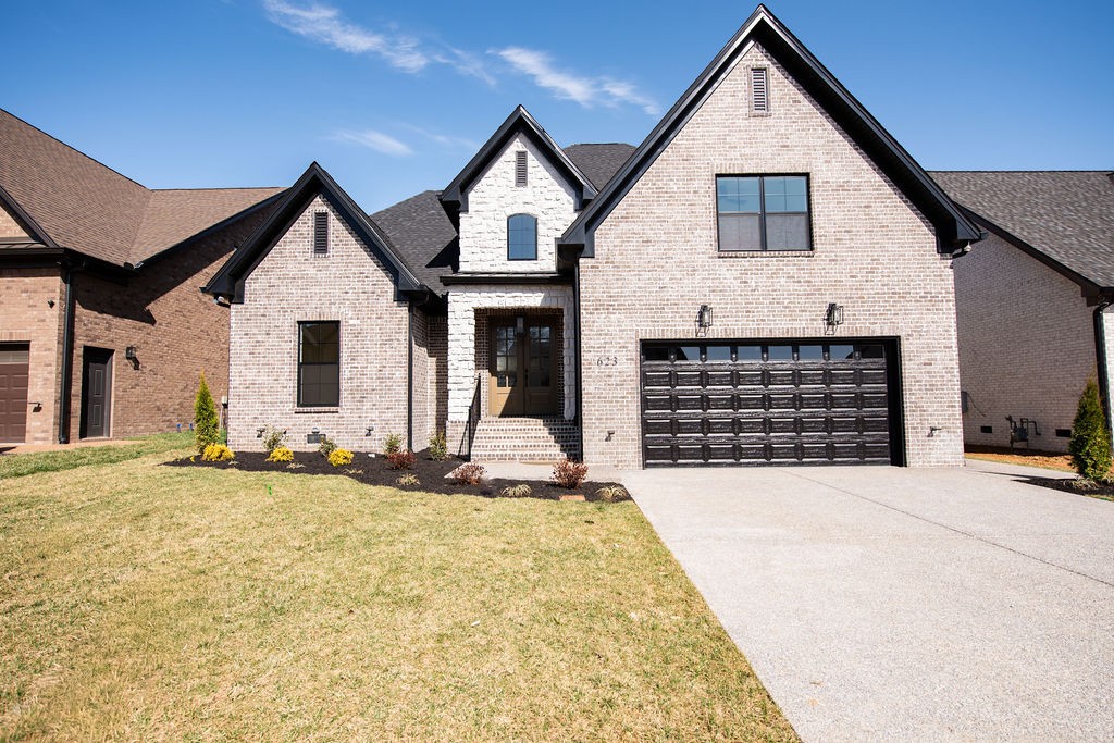 623 Hollow Wood Trl Property Photo 1