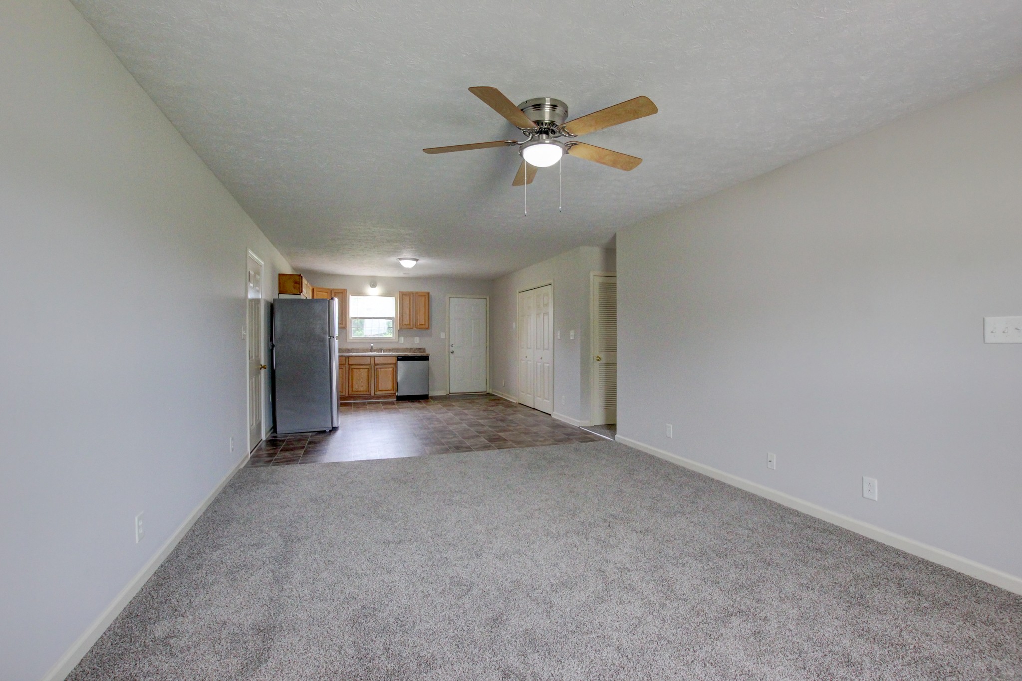 209 Ruf Dr Property Photo 10