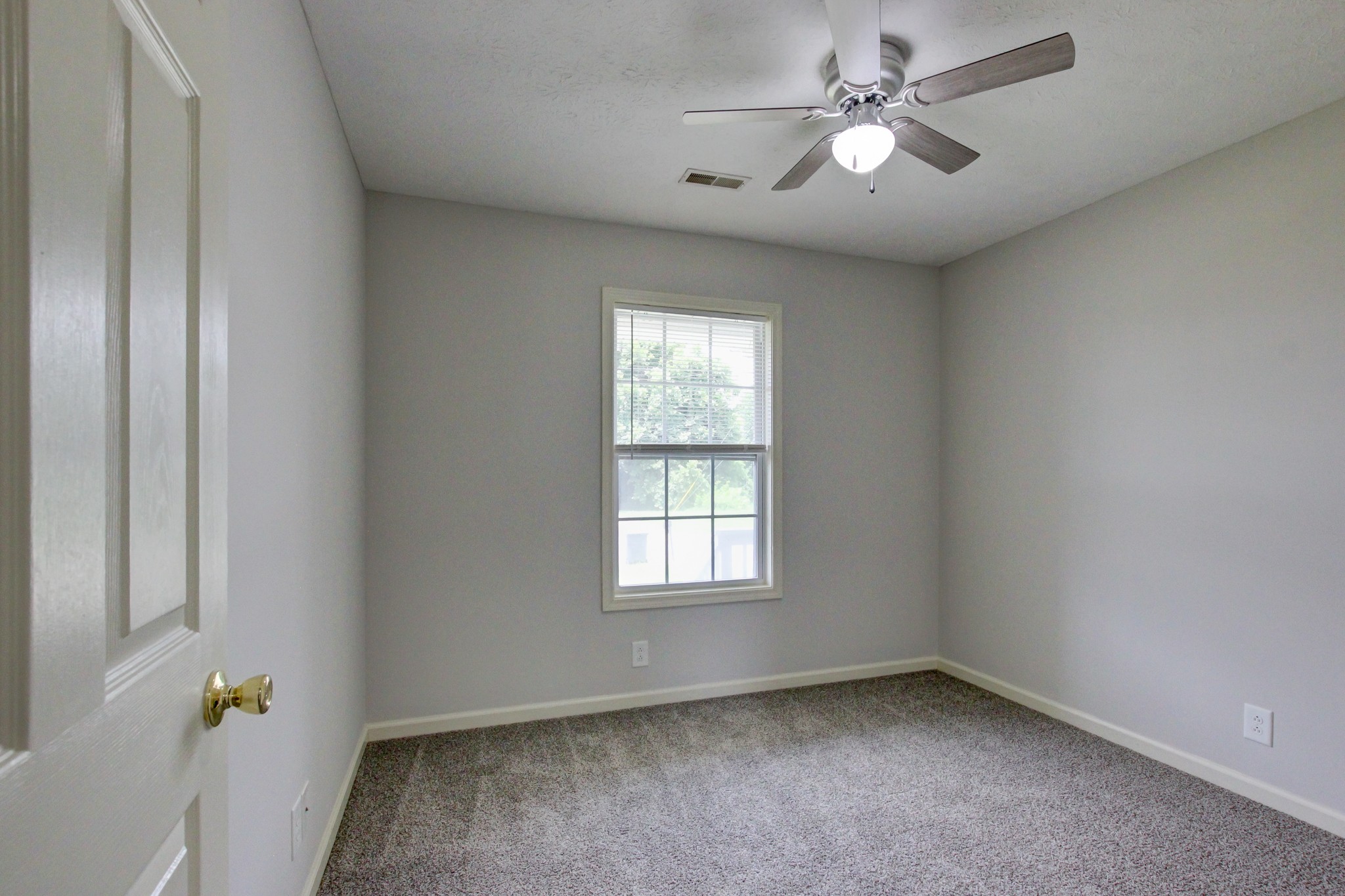 209 Ruf Dr Property Photo 13