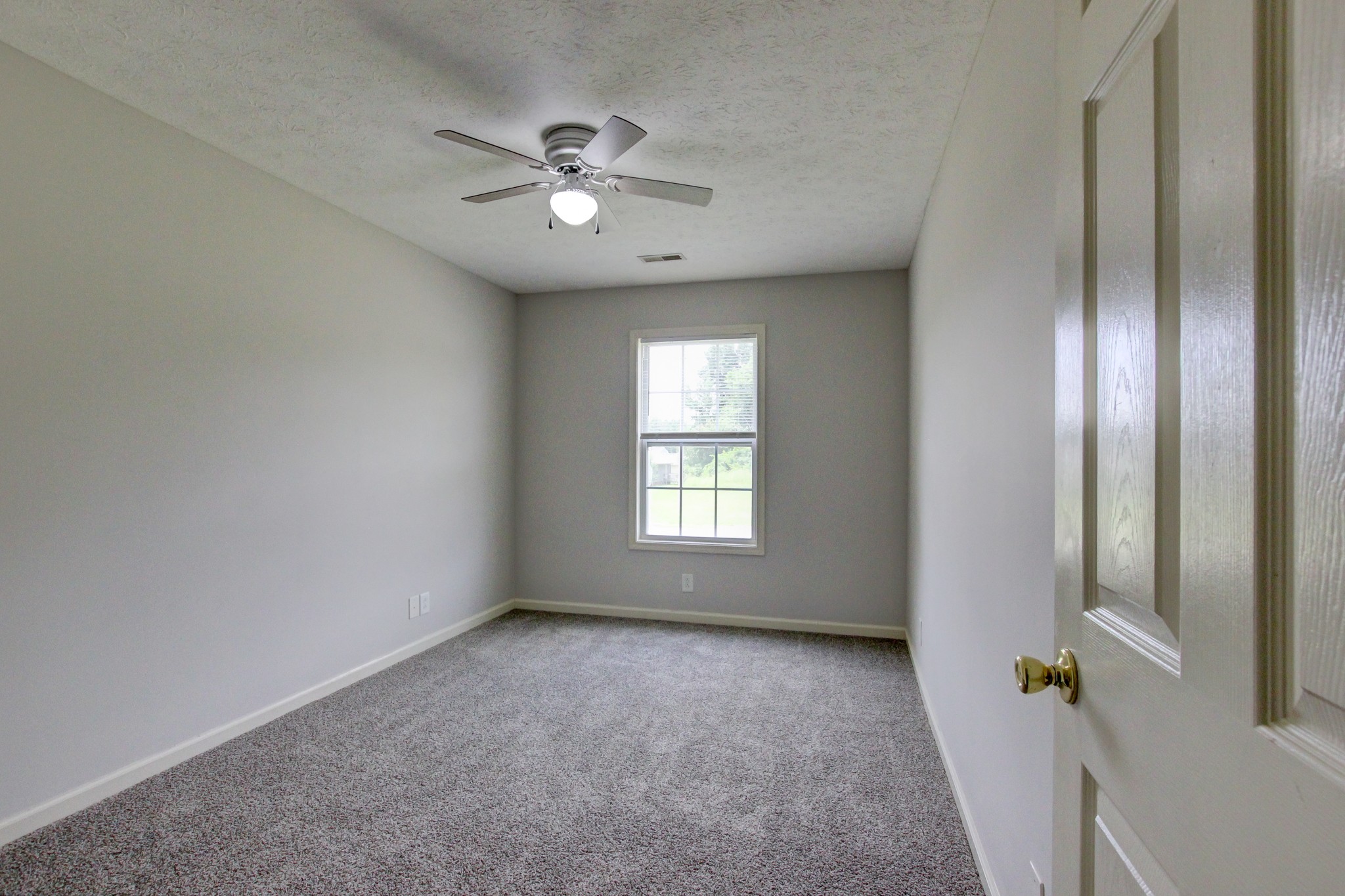 209 Ruf Dr Property Photo 16