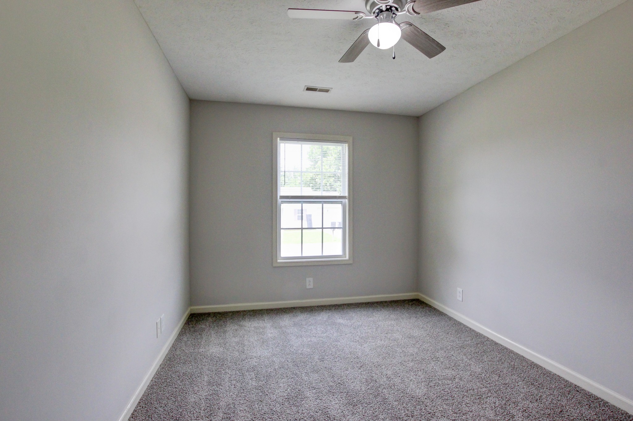 209 Ruf Dr Property Photo 17