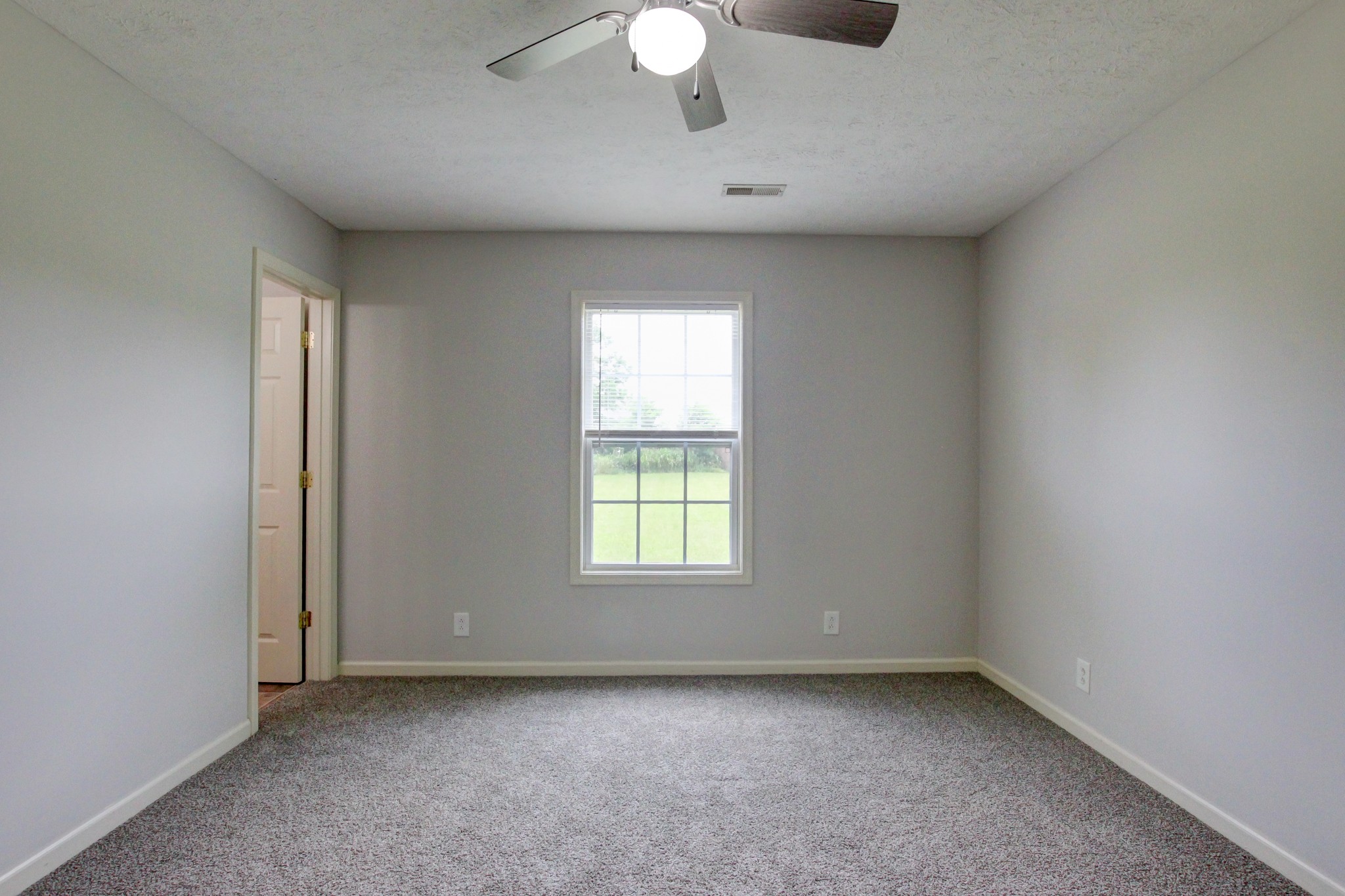 209 Ruf Dr Property Photo 25