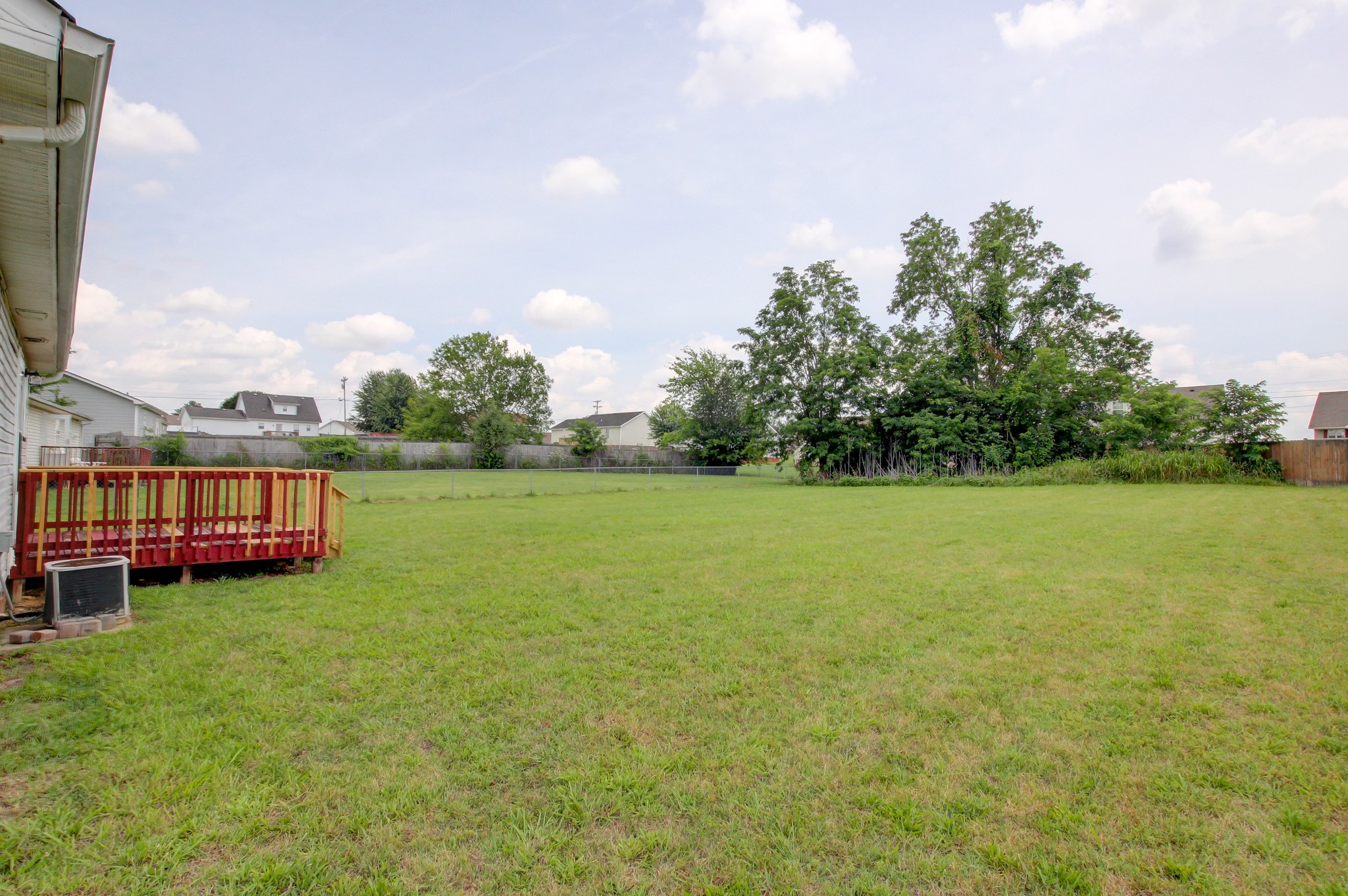 209 Ruf Dr Property Photo 28