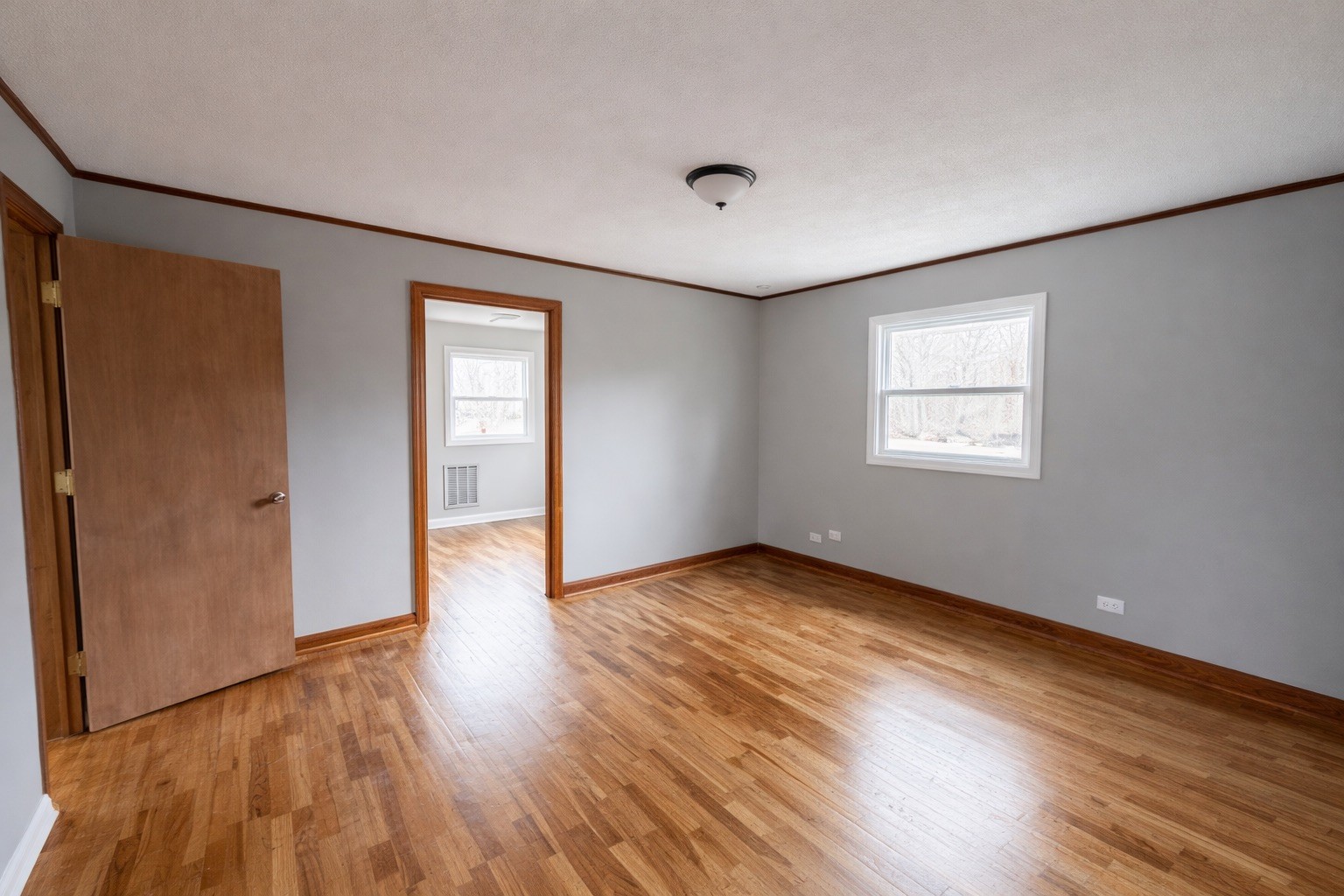 109 Apple Tree St Property Photo 15