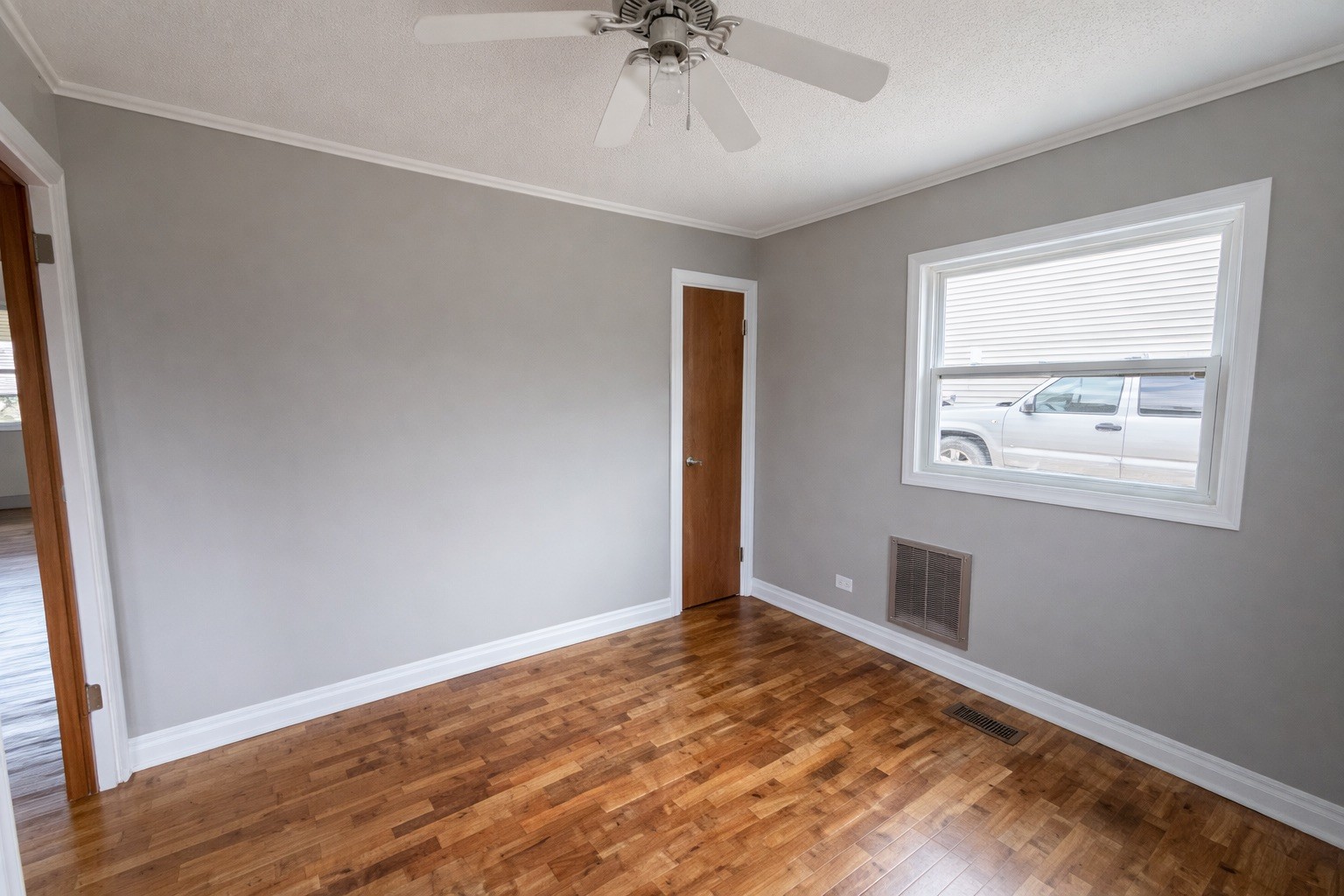 109 Apple Tree St Property Photo 16