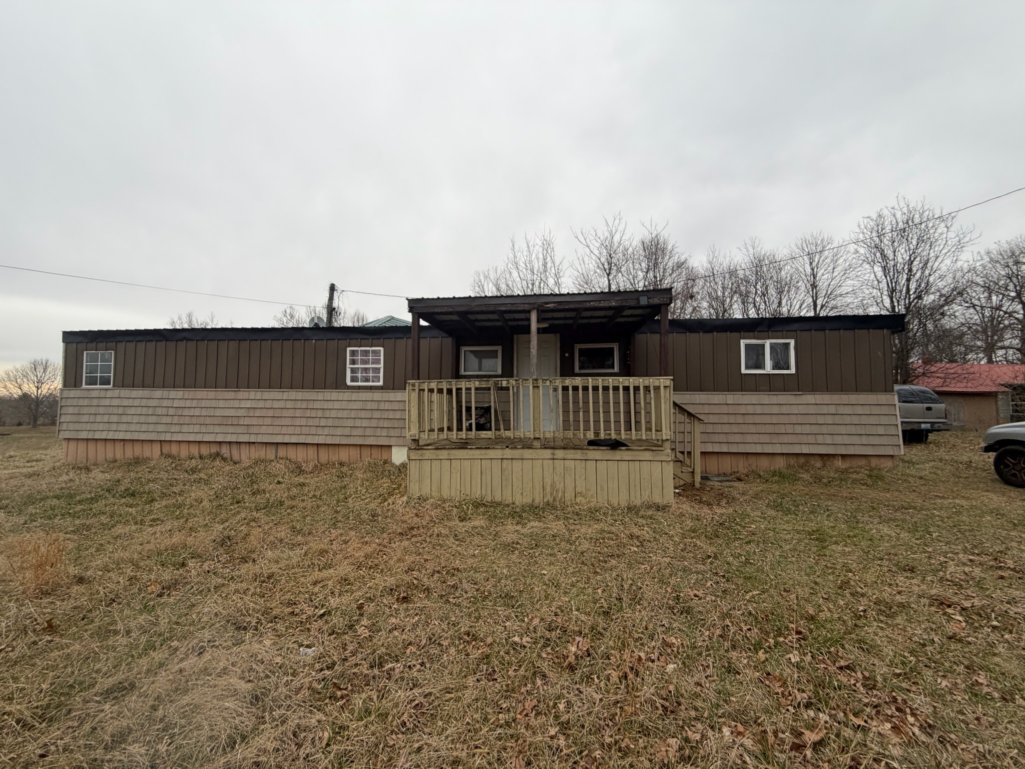 180 Lake Dr