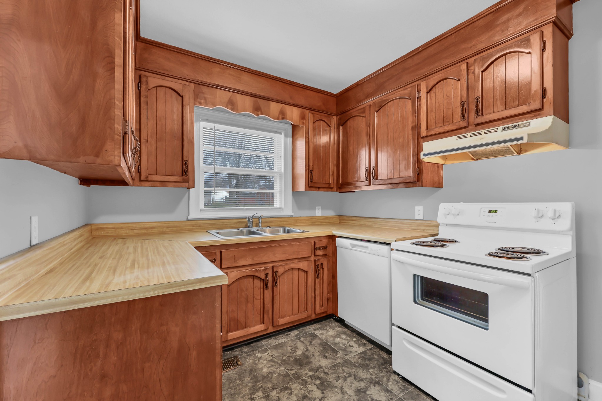 117 W Meadow Dr Property Photo 10