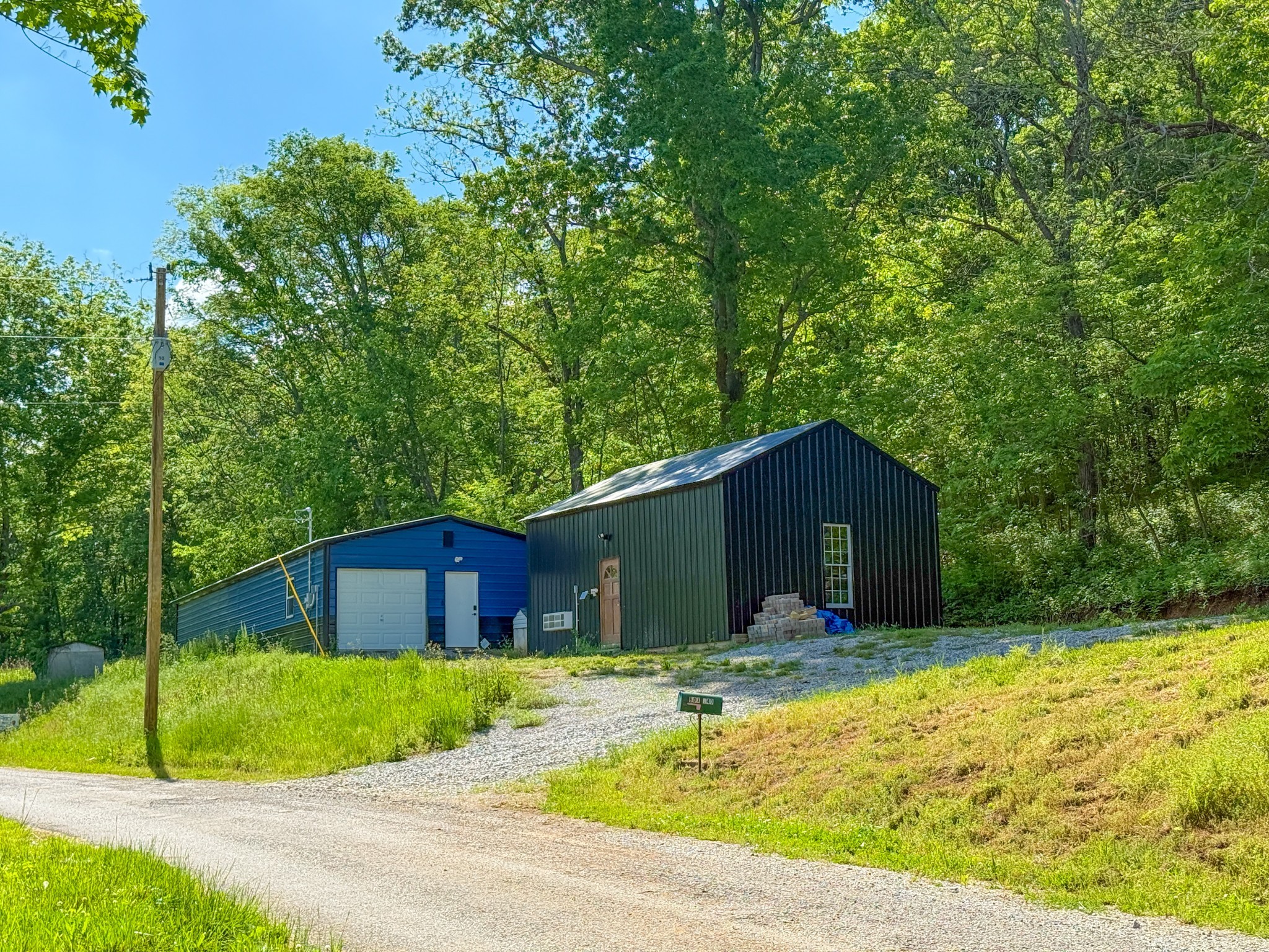 140 Ben Johnson Rd Property Photo 3