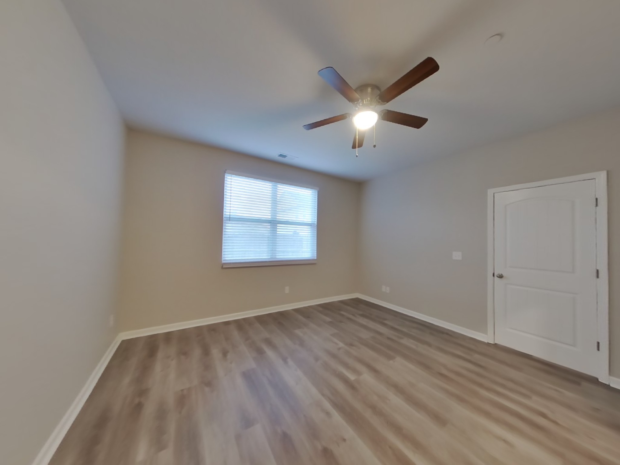 9150 War Eagles Way Property Photo 10