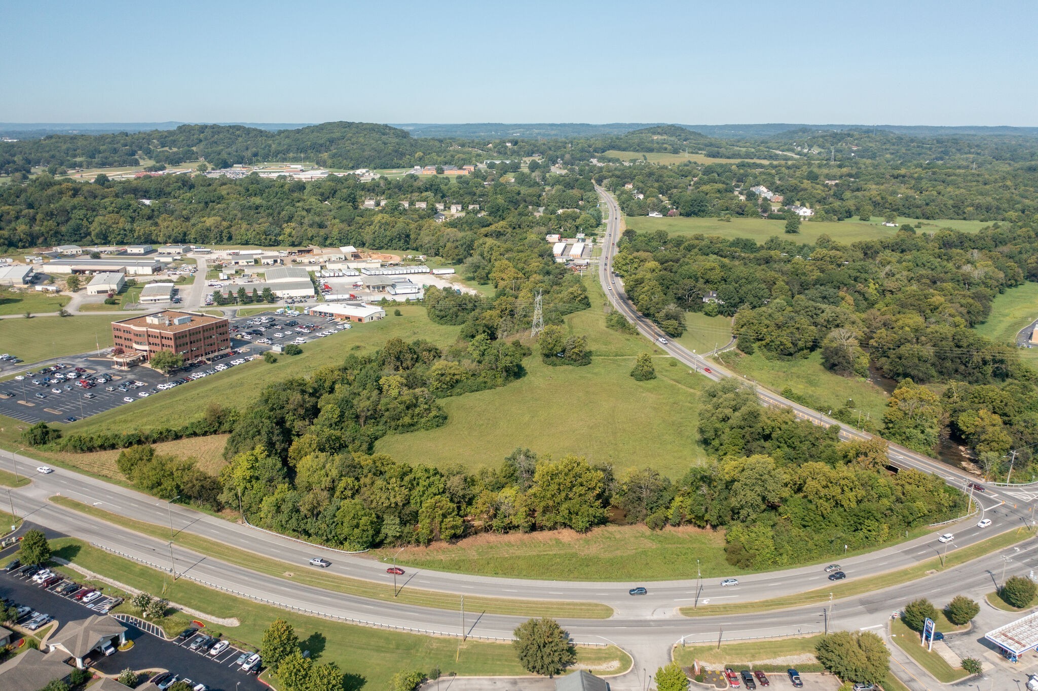 1 Hampshire Pike Property Photo 1