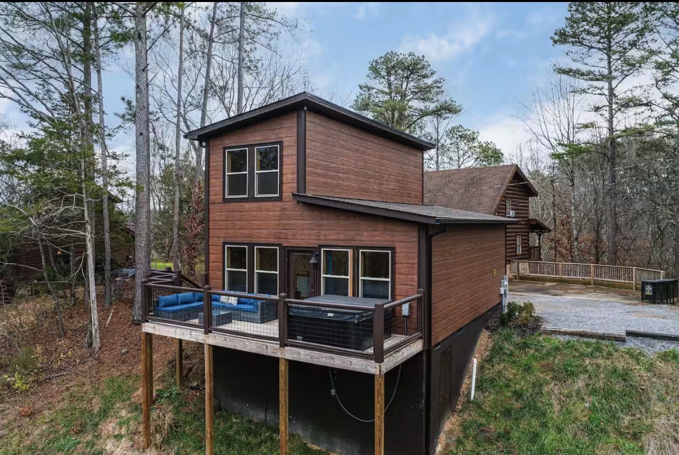 819 S New Era Rd Property Photo 1
