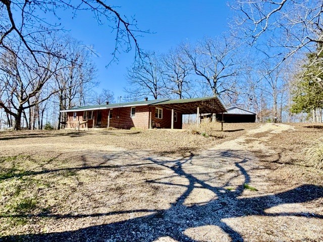 9554 Brooksie Thompson Rd Property Photo 2