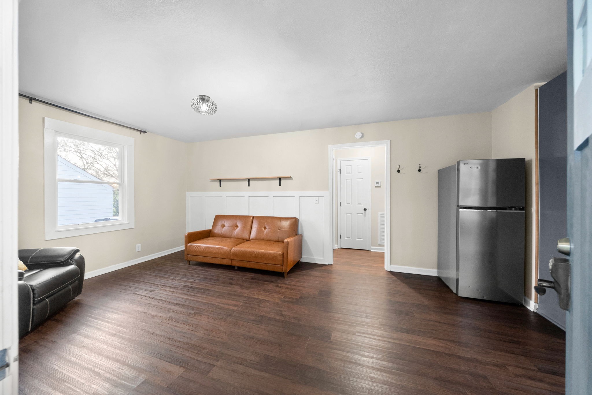 37 Maple St Property Photo 4