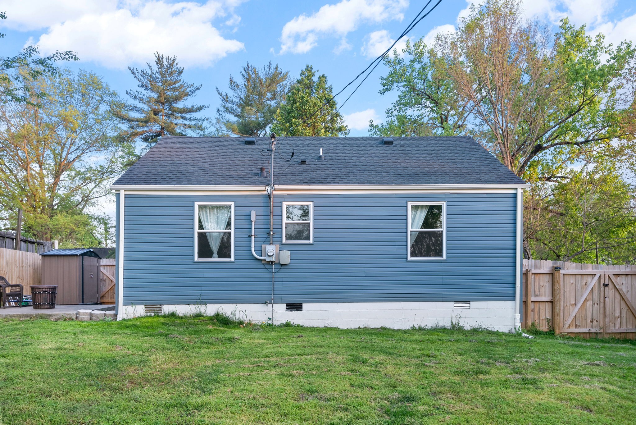 37 Maple St Property Photo 23