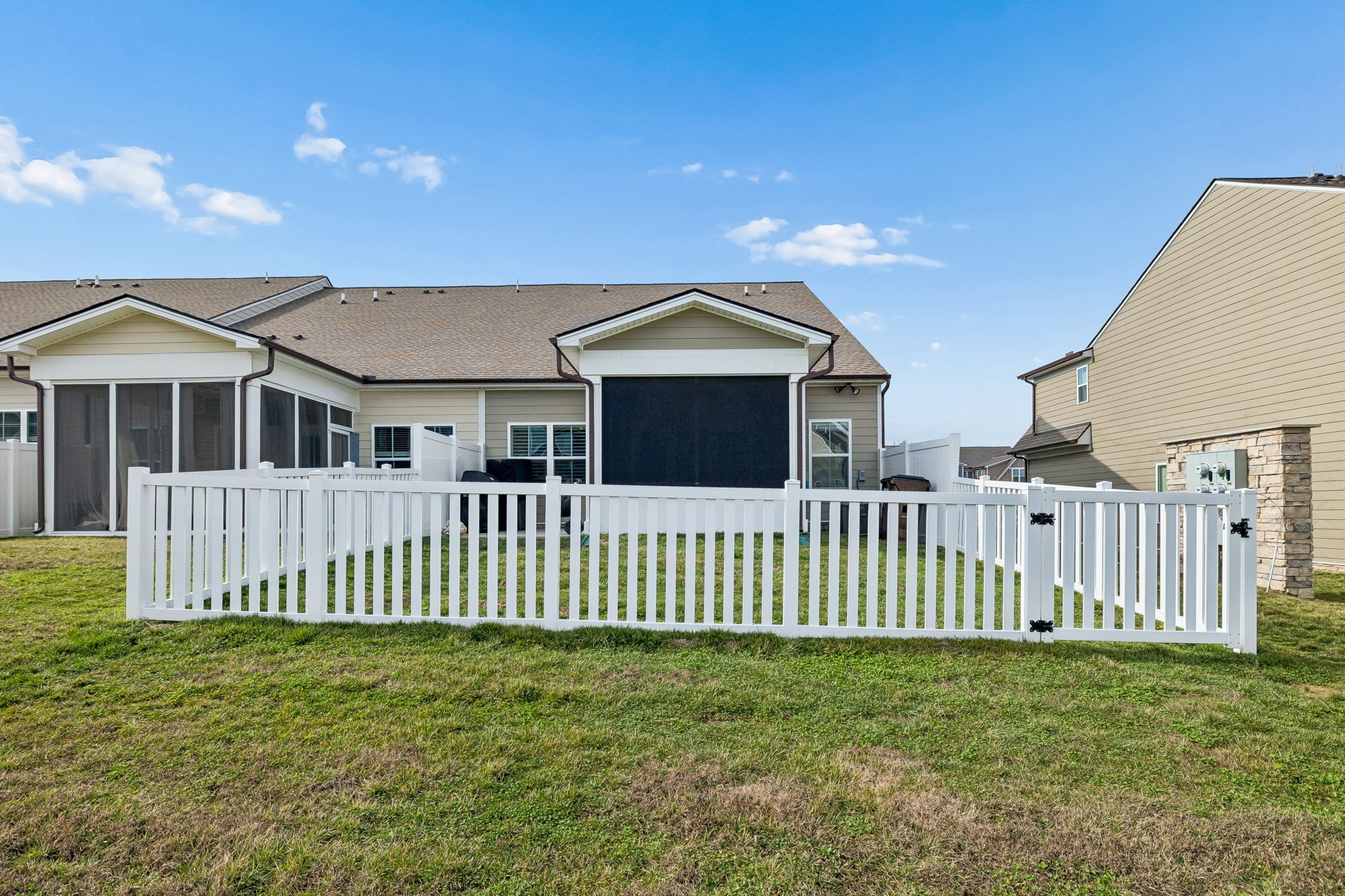 118 Great Falls Ct Property Photo 44