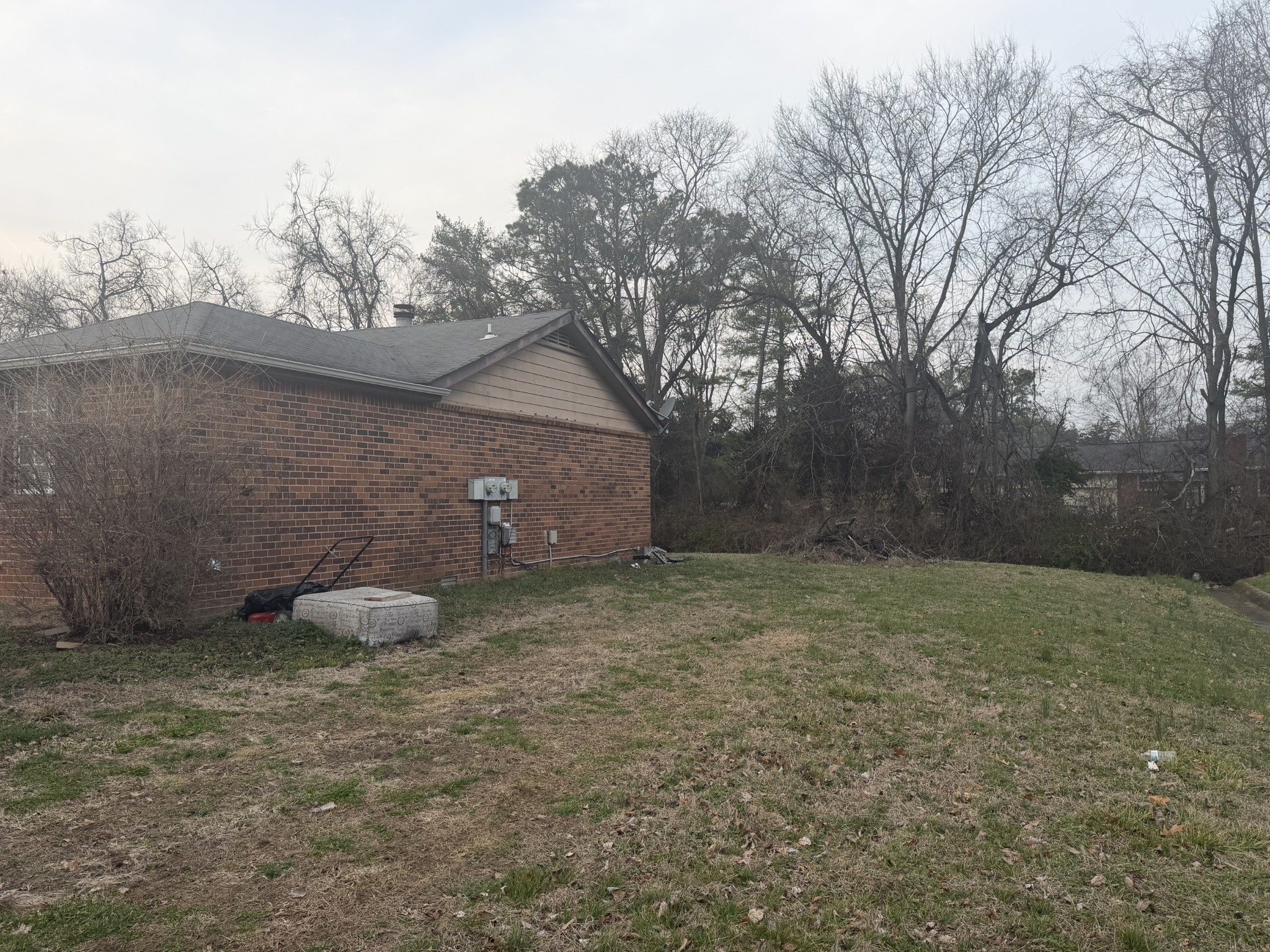 620 Westminster Dr Property Photo 2