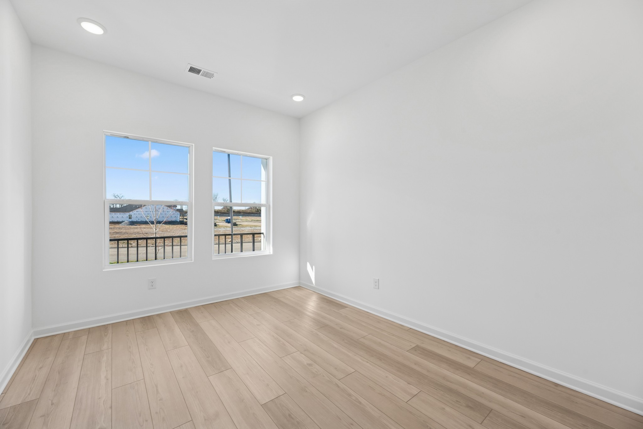 3143 Rolling Brook Drive Property Photo 15