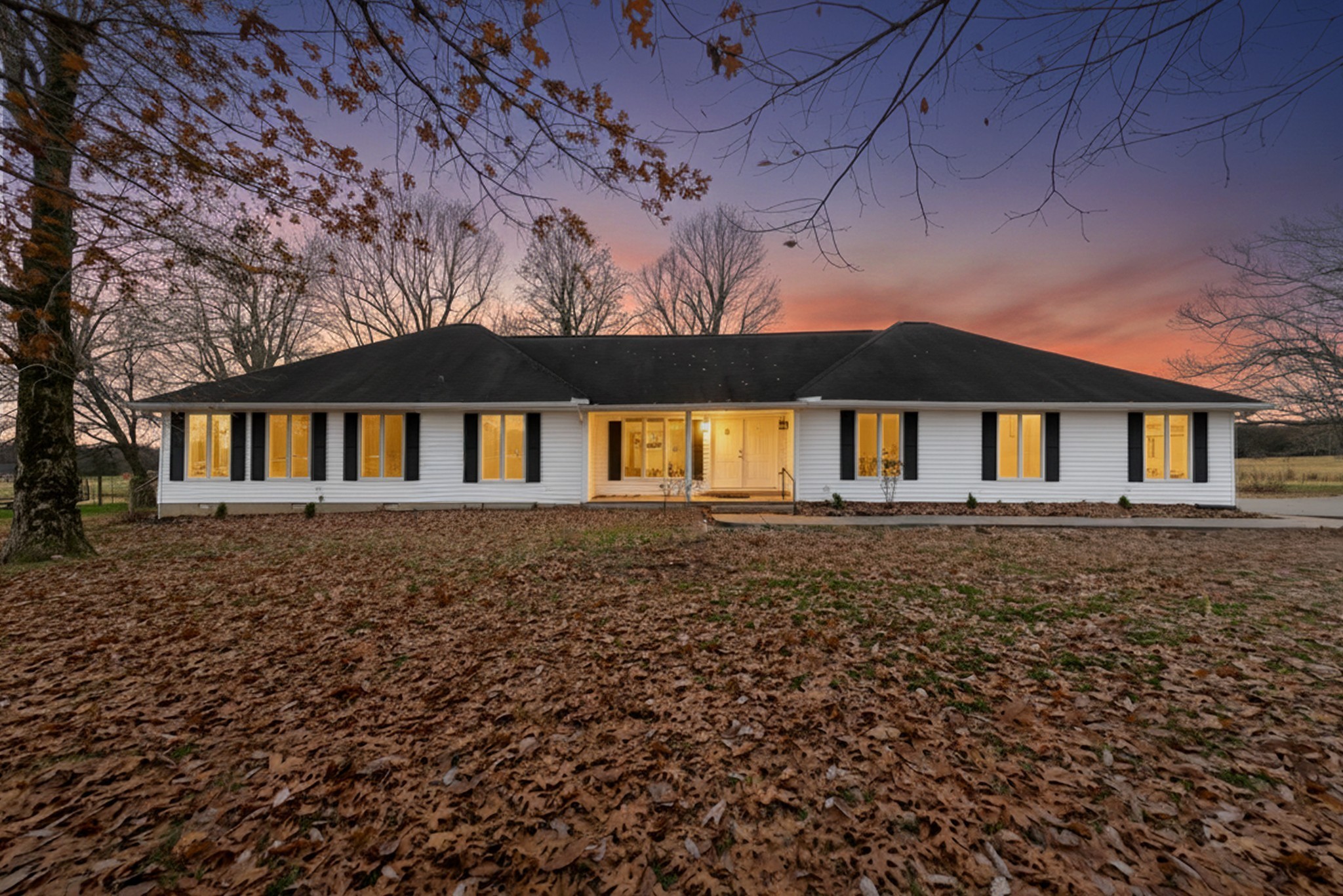 4785 Highway 41a, N Property Photo 1