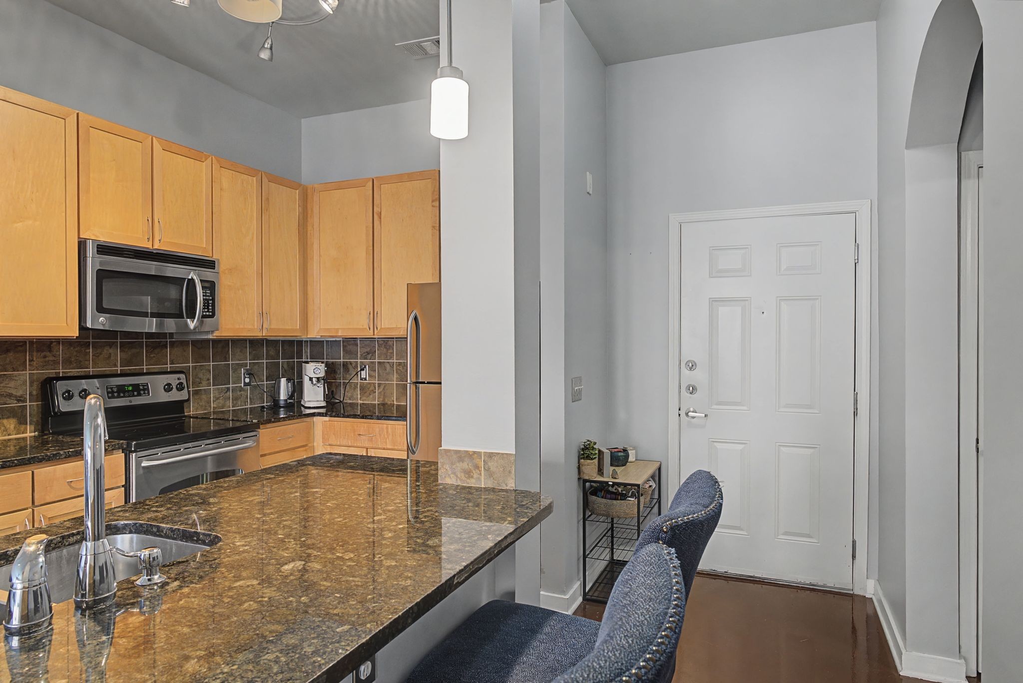 3000 Vanderbilt Pl Property Photo 14