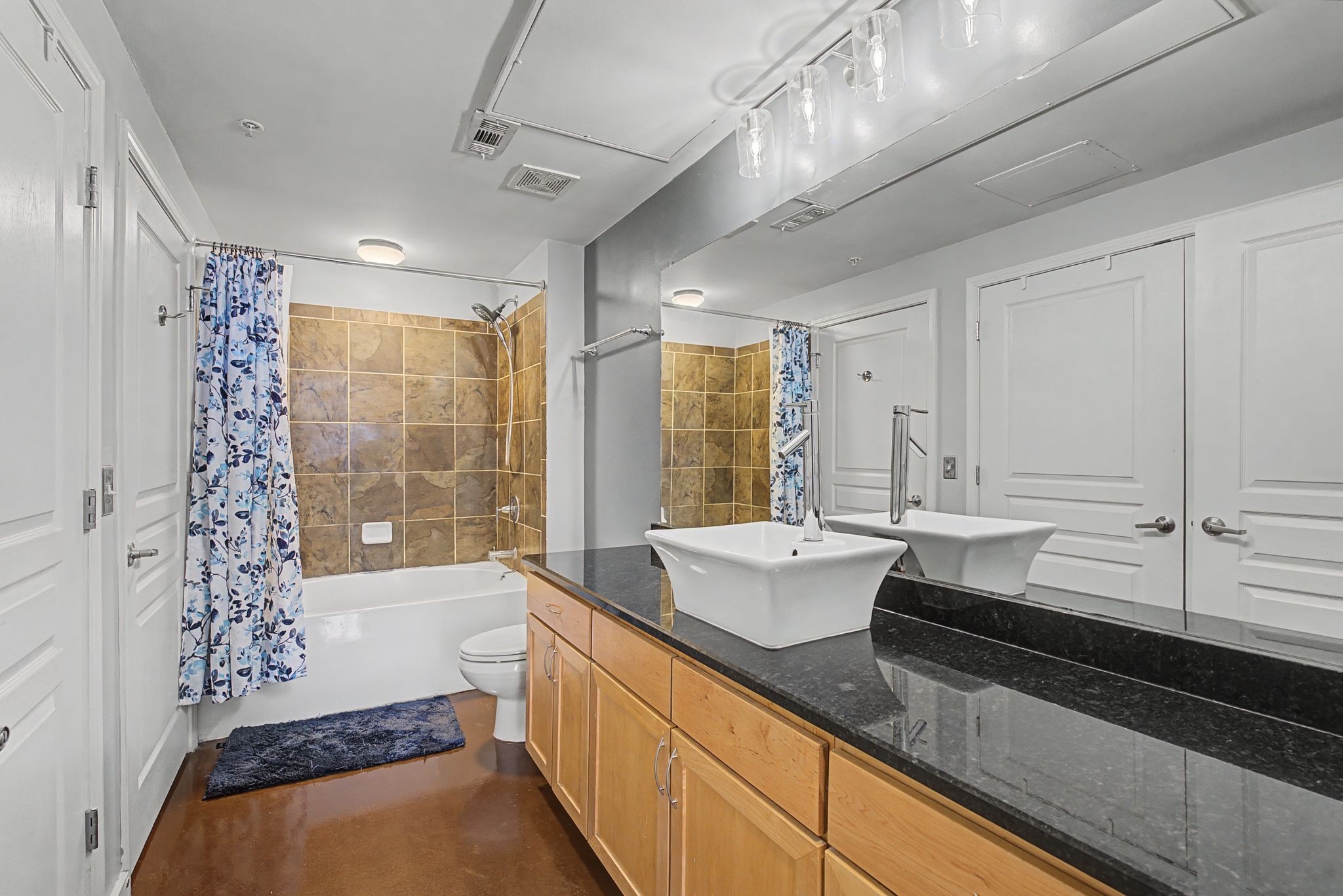 3000 Vanderbilt Pl Property Photo 24